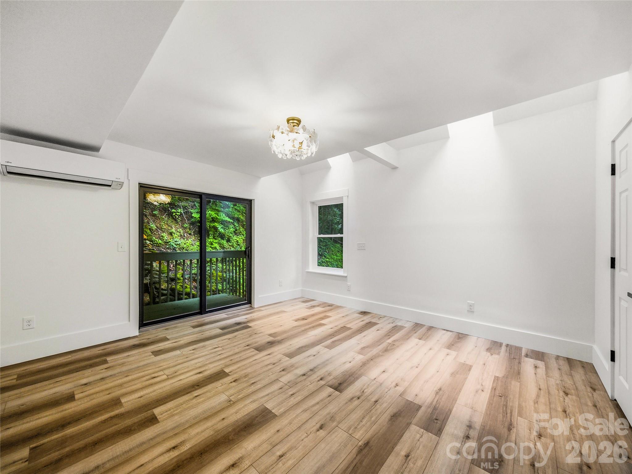 81 Summer Trees Lane — Burnsville