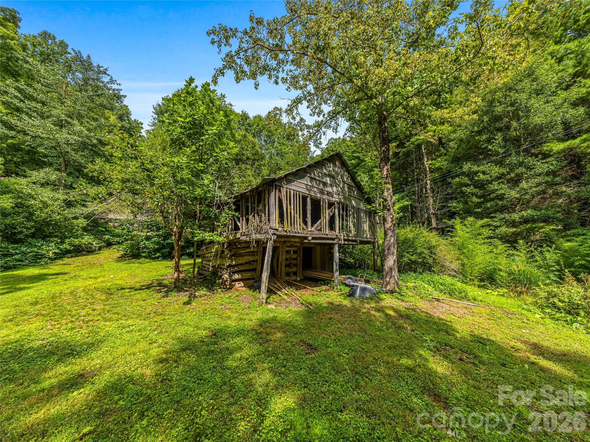 81 Summer Trees Lane — Burnsville