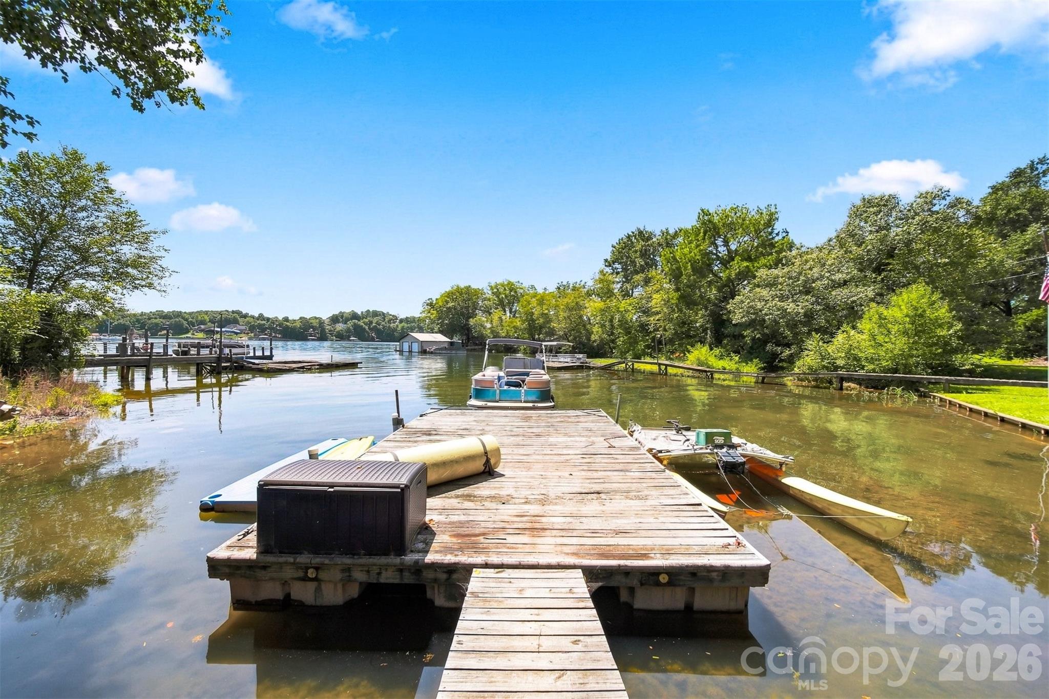 35 Loudonya Lane — Hickory