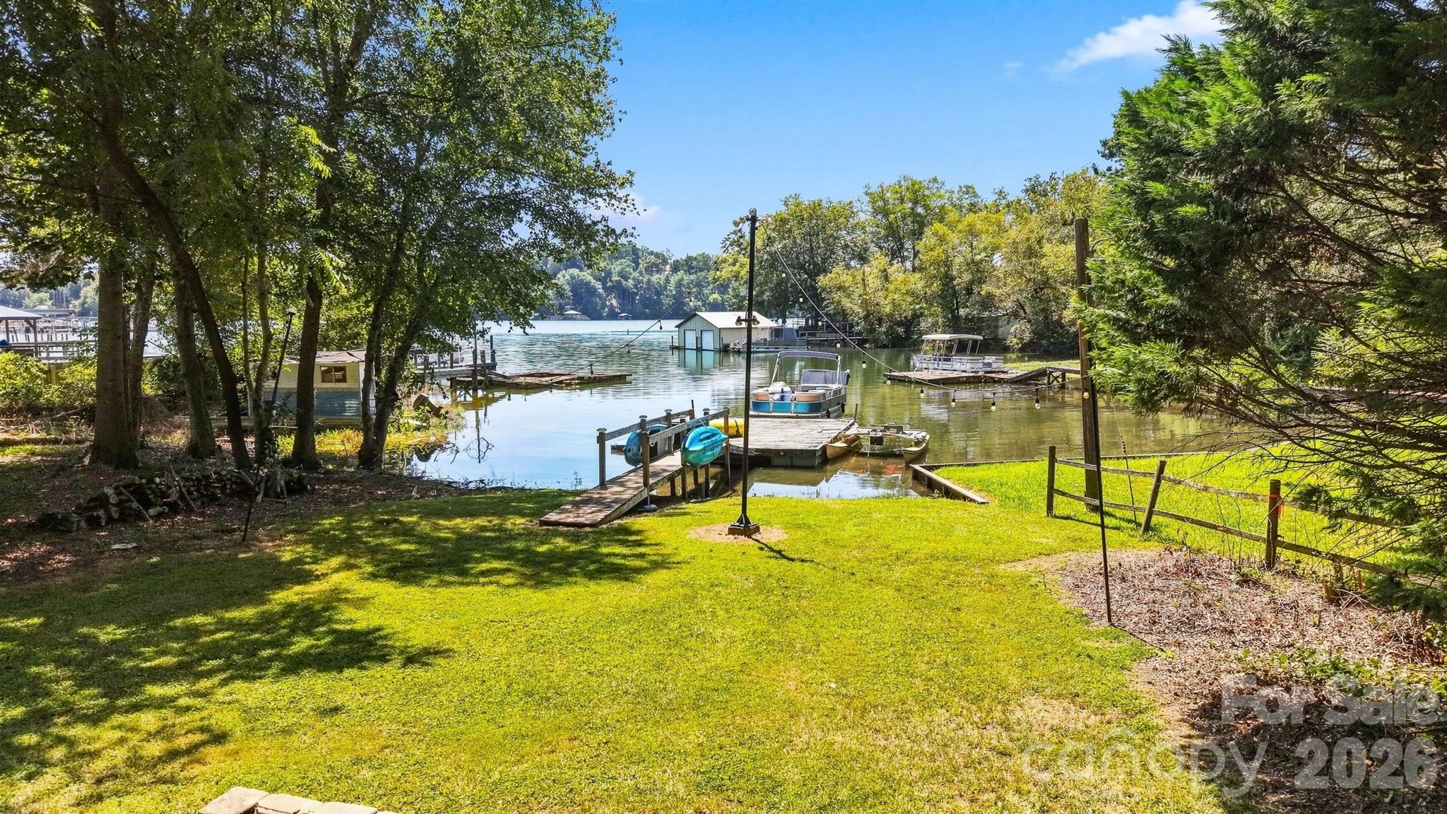 35 Loudonya Lane — Hickory