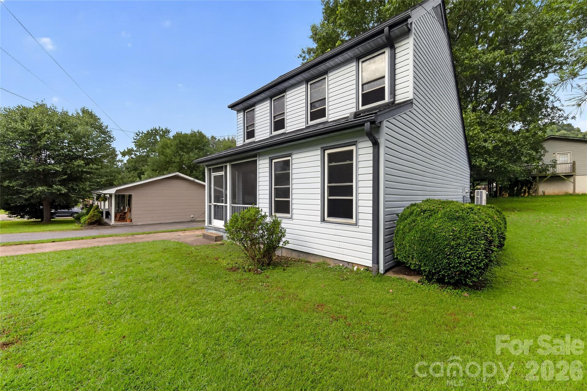 131 Spencer Street — Clyde