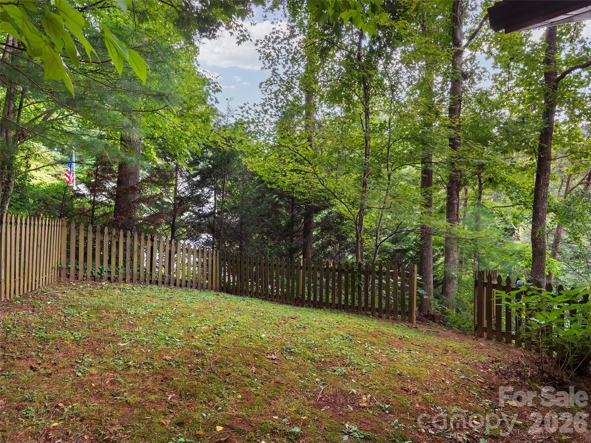63 Independence Boulevard — Asheville