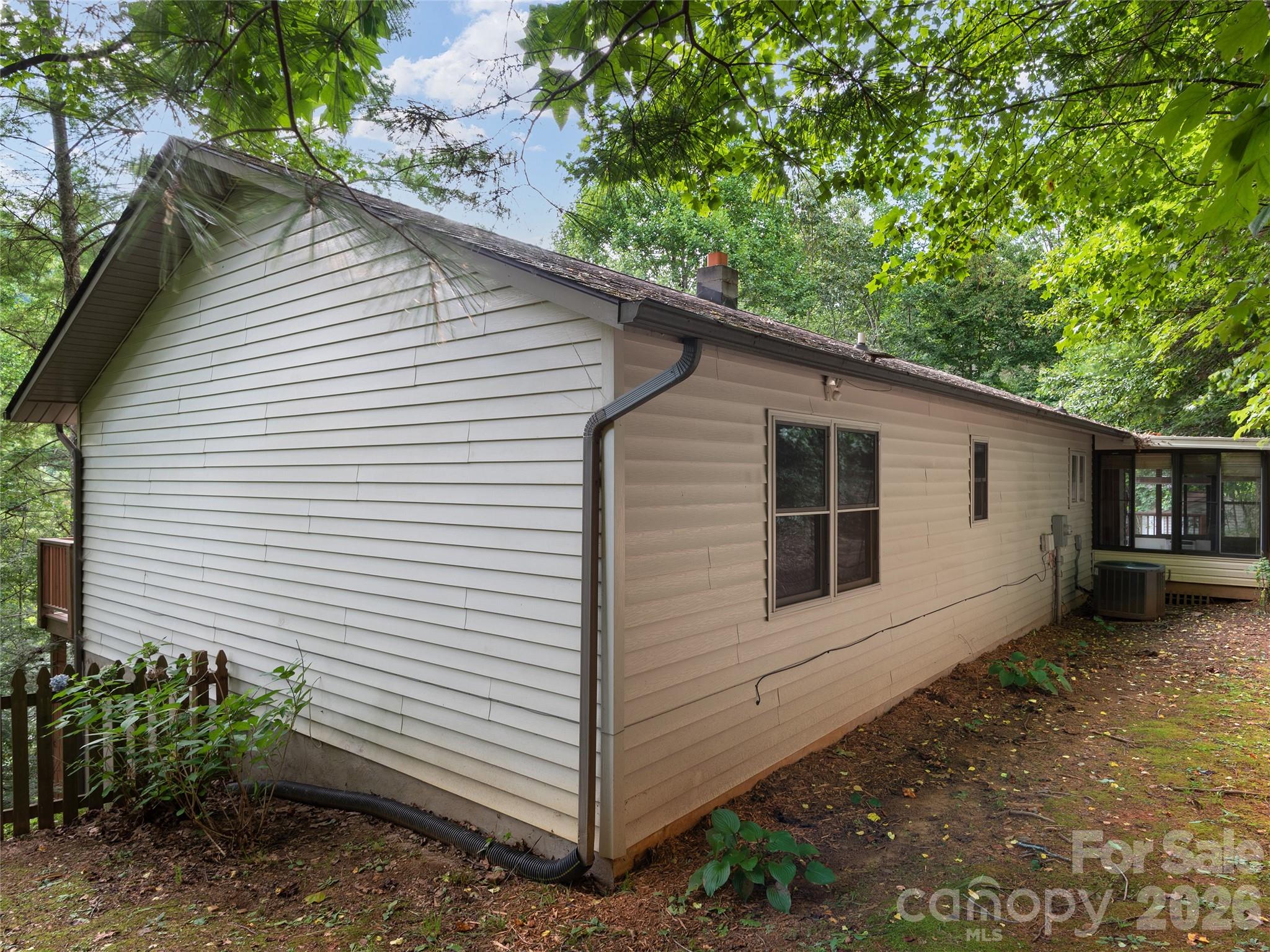 63 Independence Boulevard — Asheville