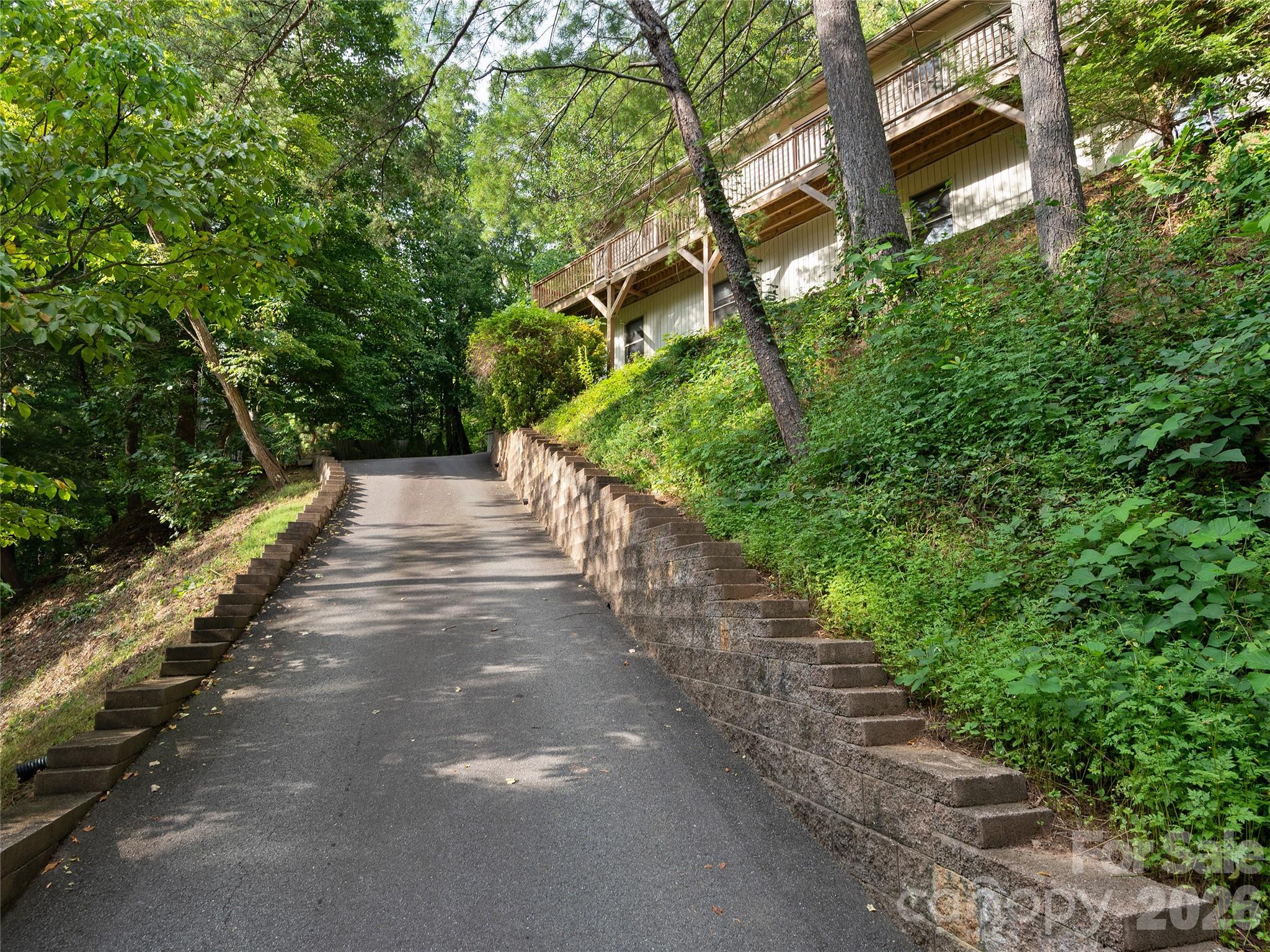 63 Independence Boulevard — Asheville