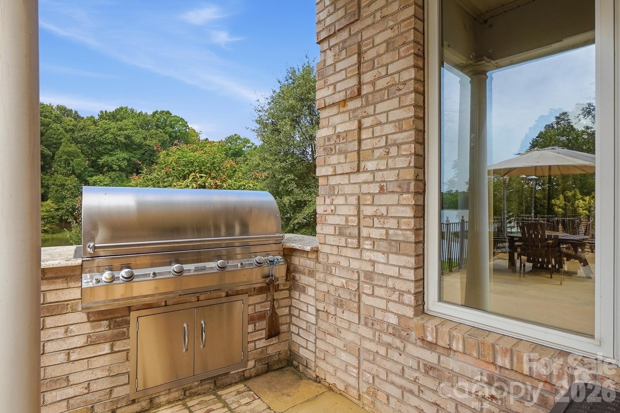 2725 Windswept Cove — York