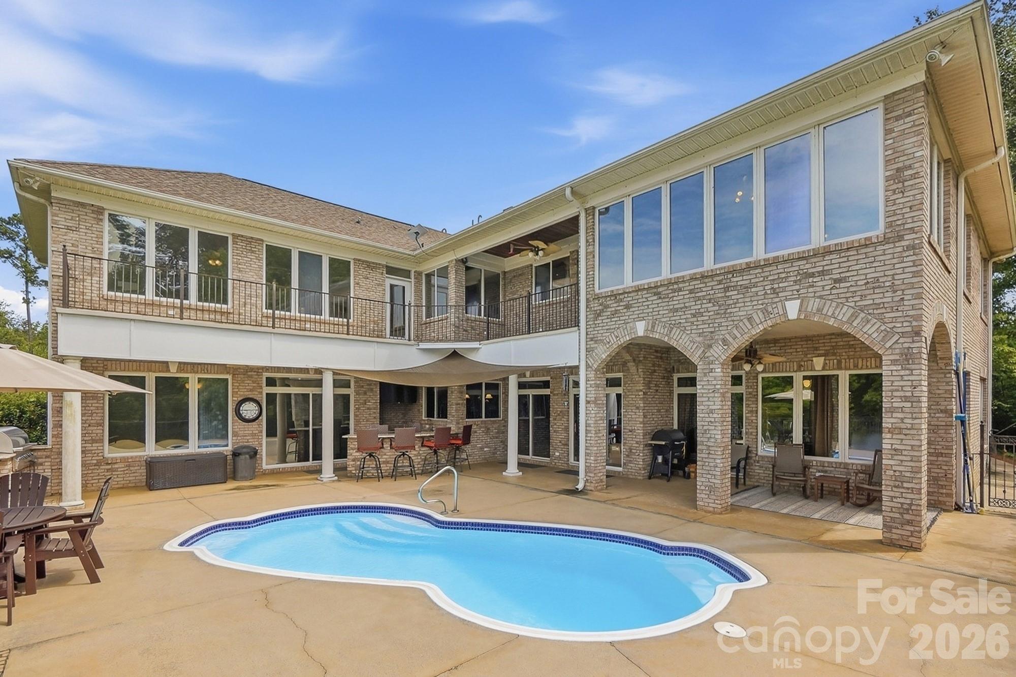 2725 Windswept Cove — York
