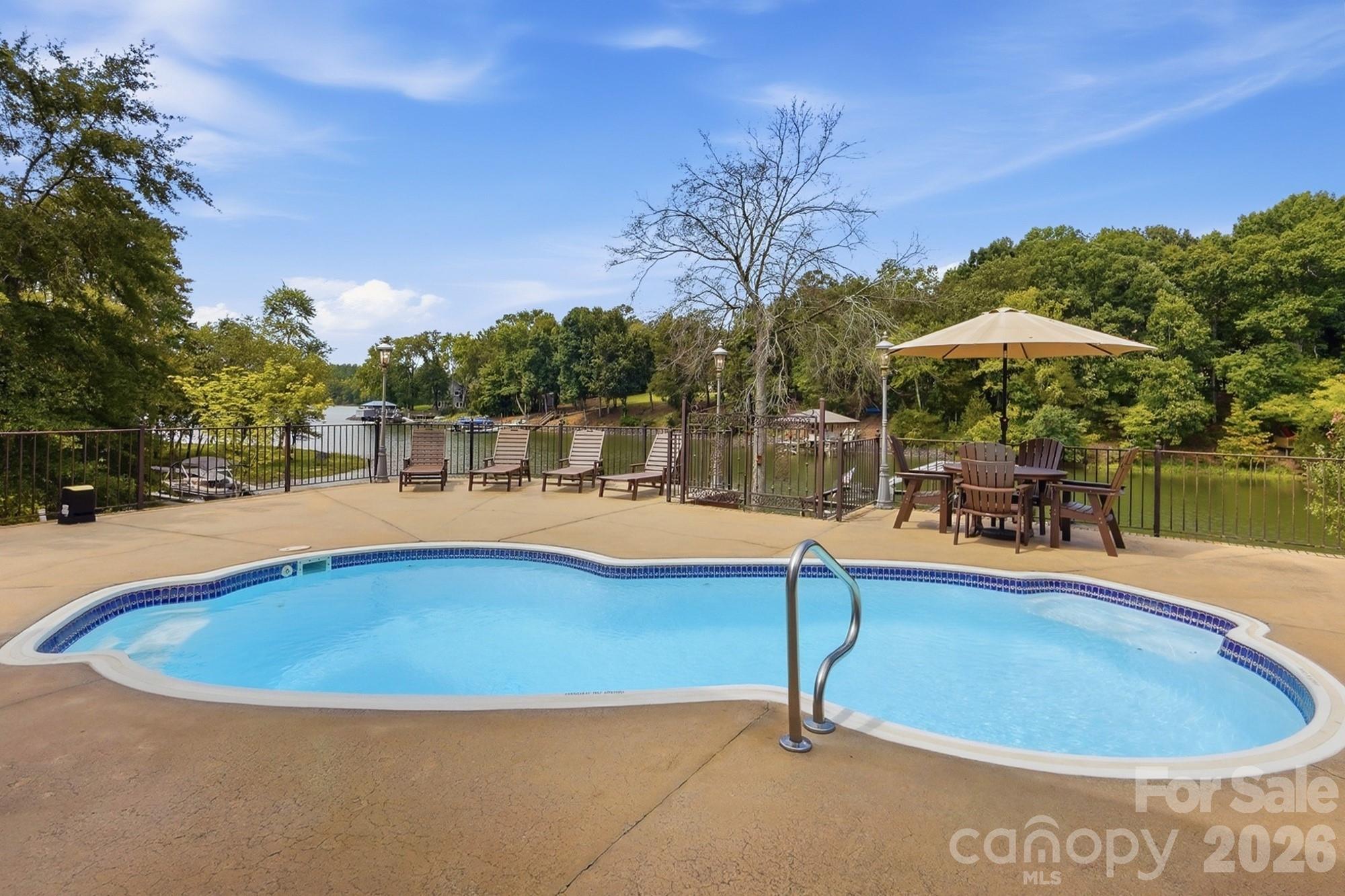 2725 Windswept Cove — York