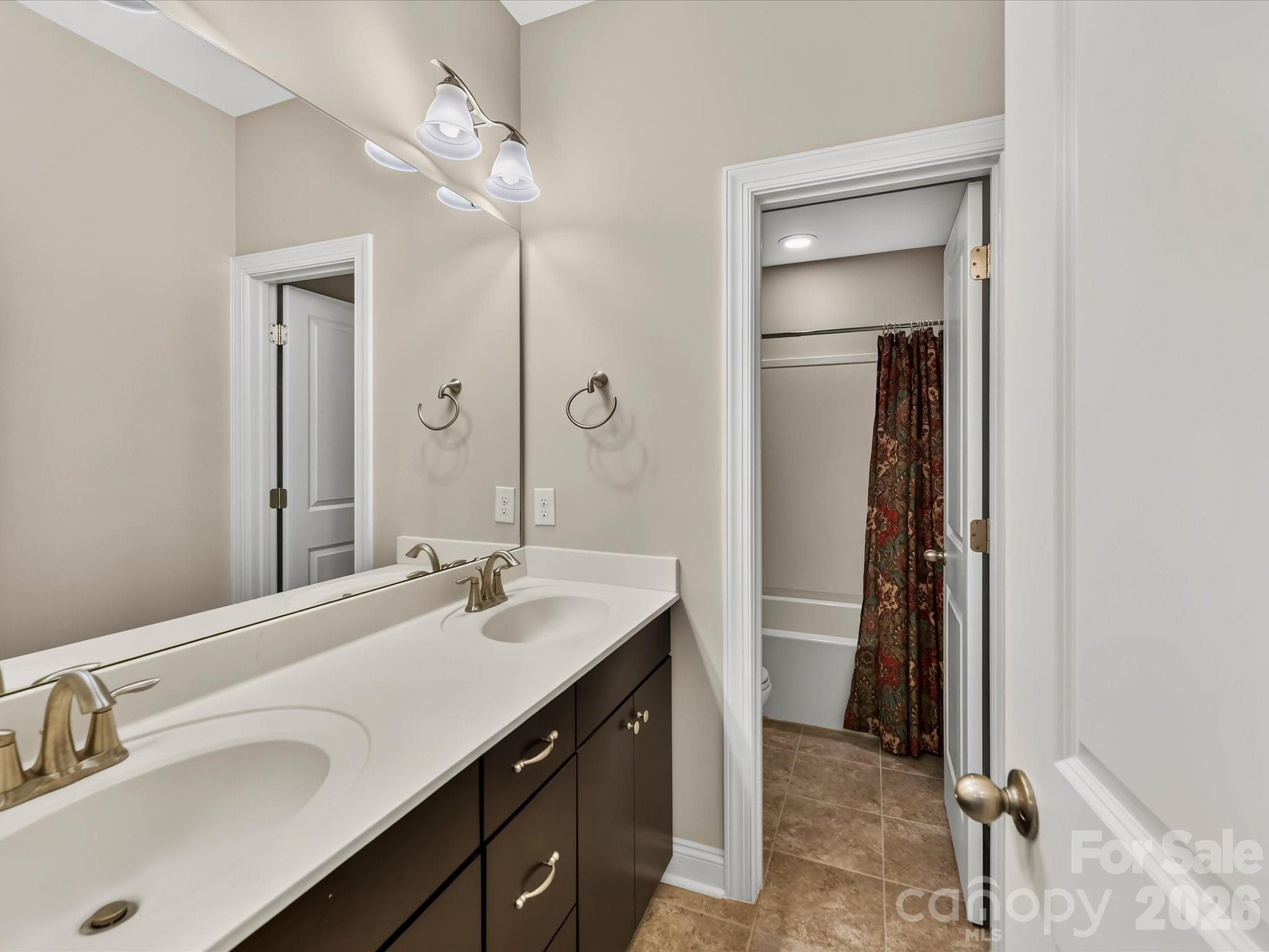 12323 Cherrybark Lane — Charlotte
