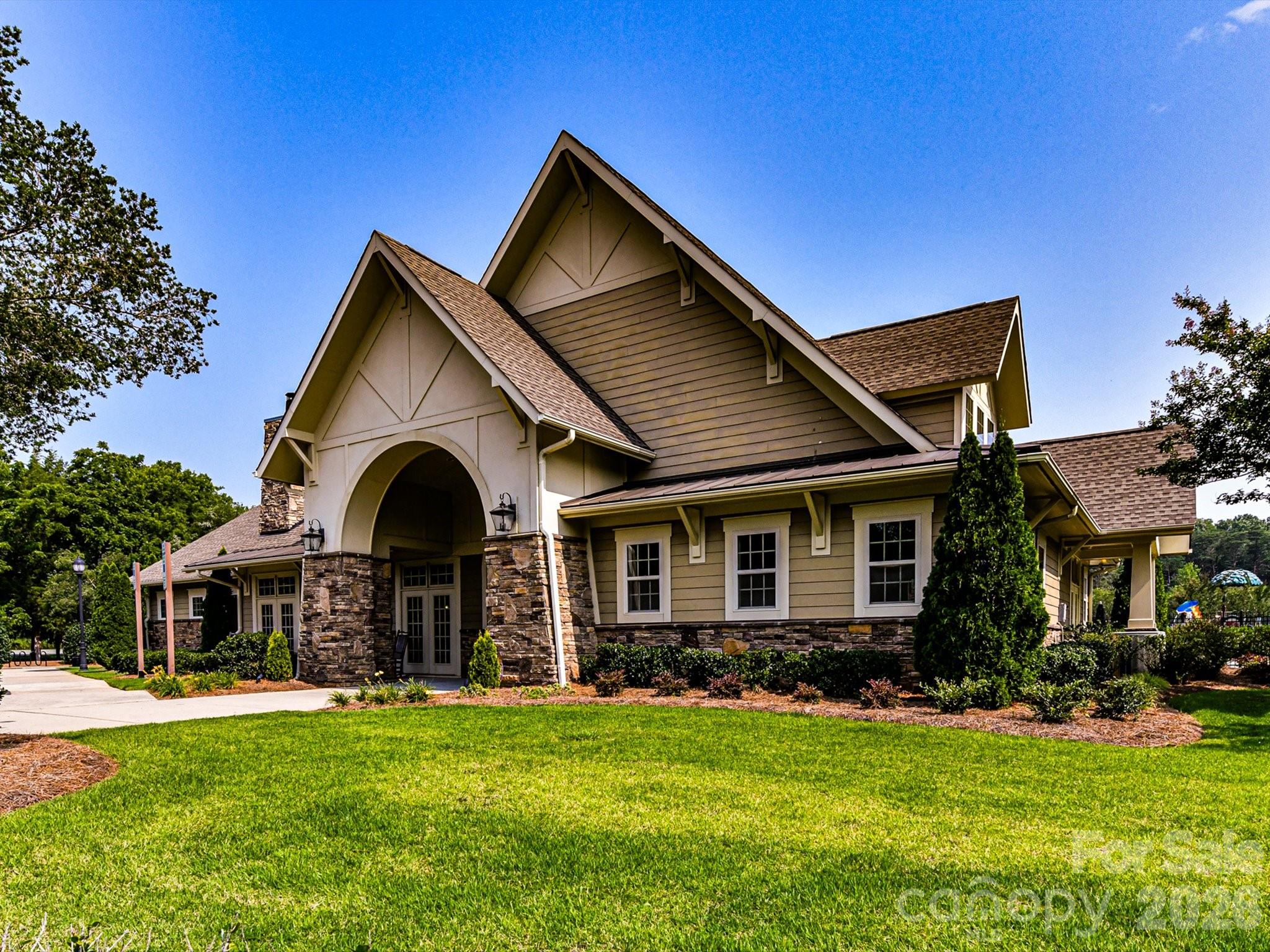 12323 Cherrybark Lane — Charlotte