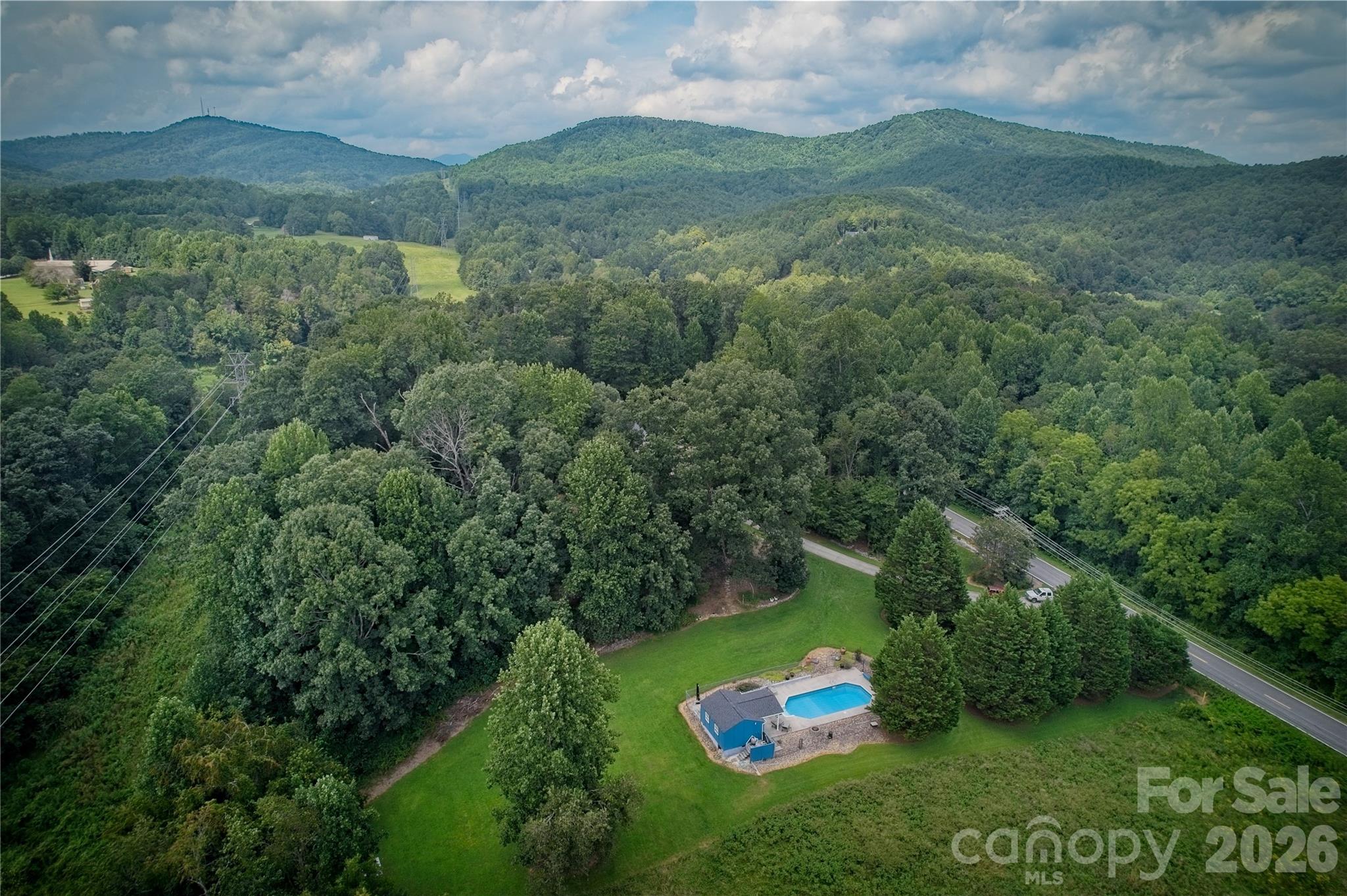 846 Old US 221 Highway S — Marion