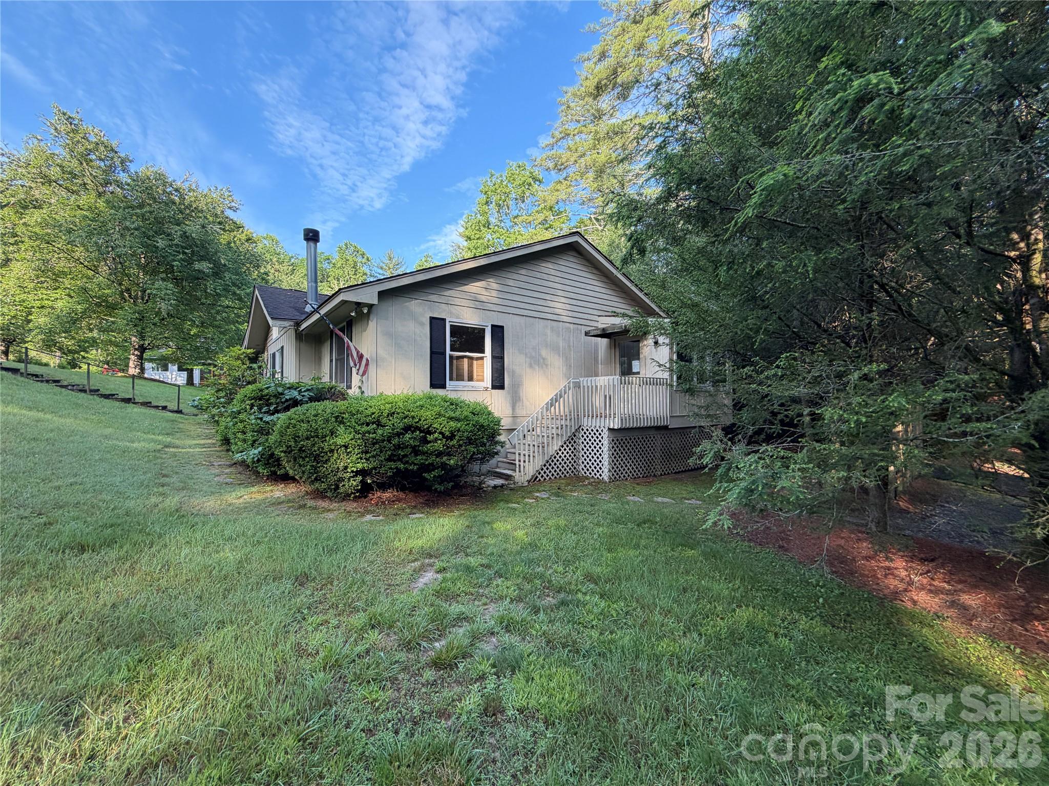 29 Crystal Springs Trail — Cashiers