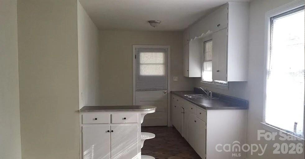123 Larchwood Drive — Columbia
