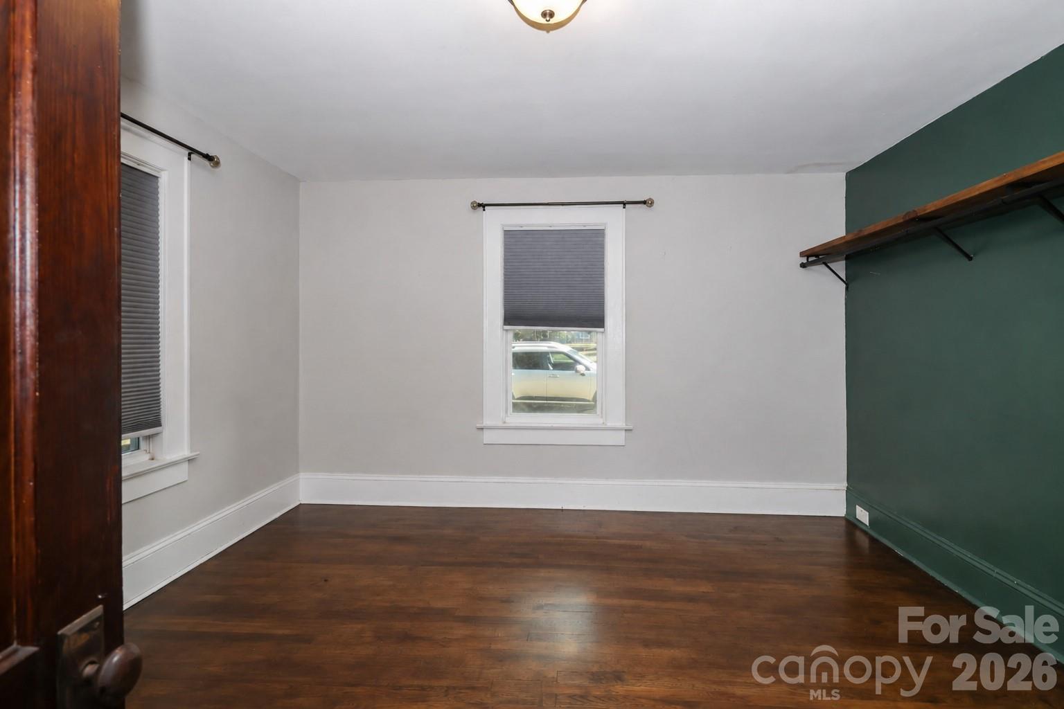 401 N Oakland Avenue — Statesville