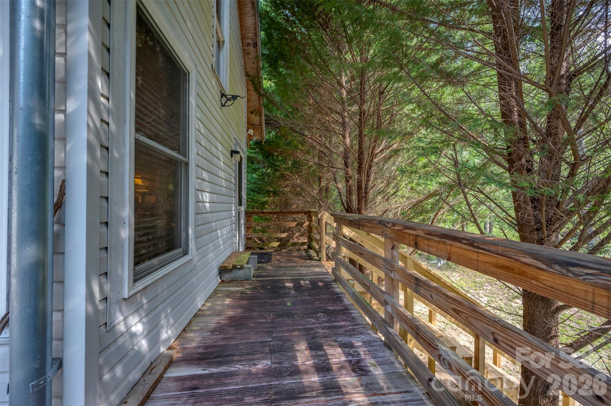 1008 Hardison Falls Trail — Hendersonville