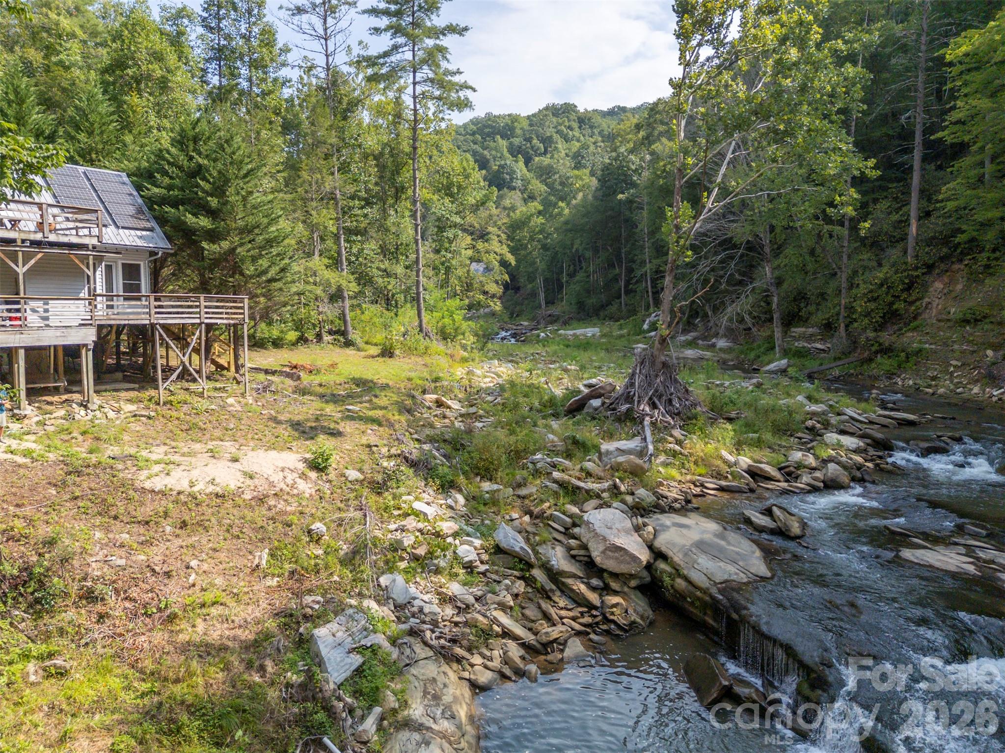 1008 Hardison Falls Trail — Hendersonville