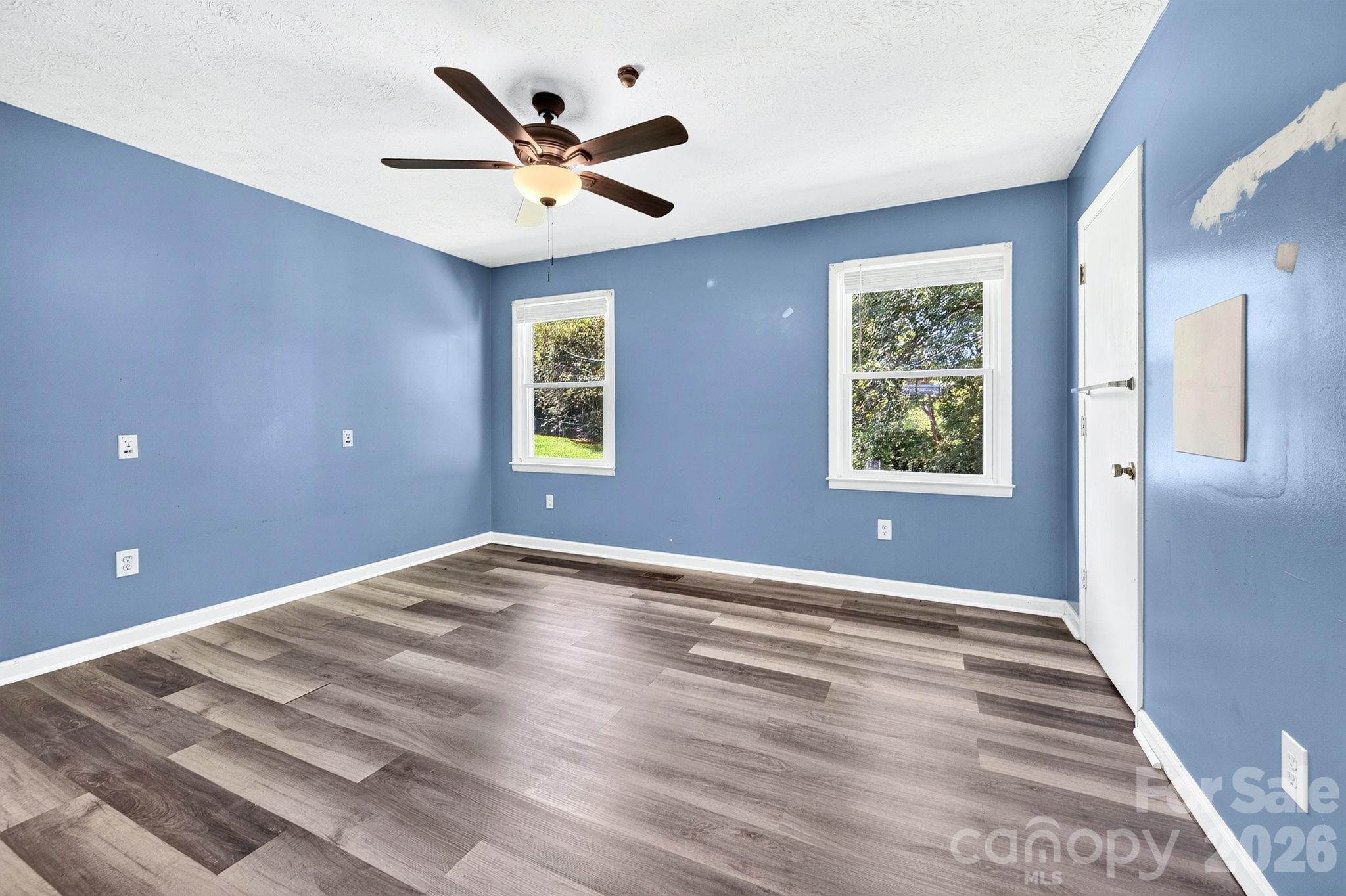 483 Caribou Road — Asheville