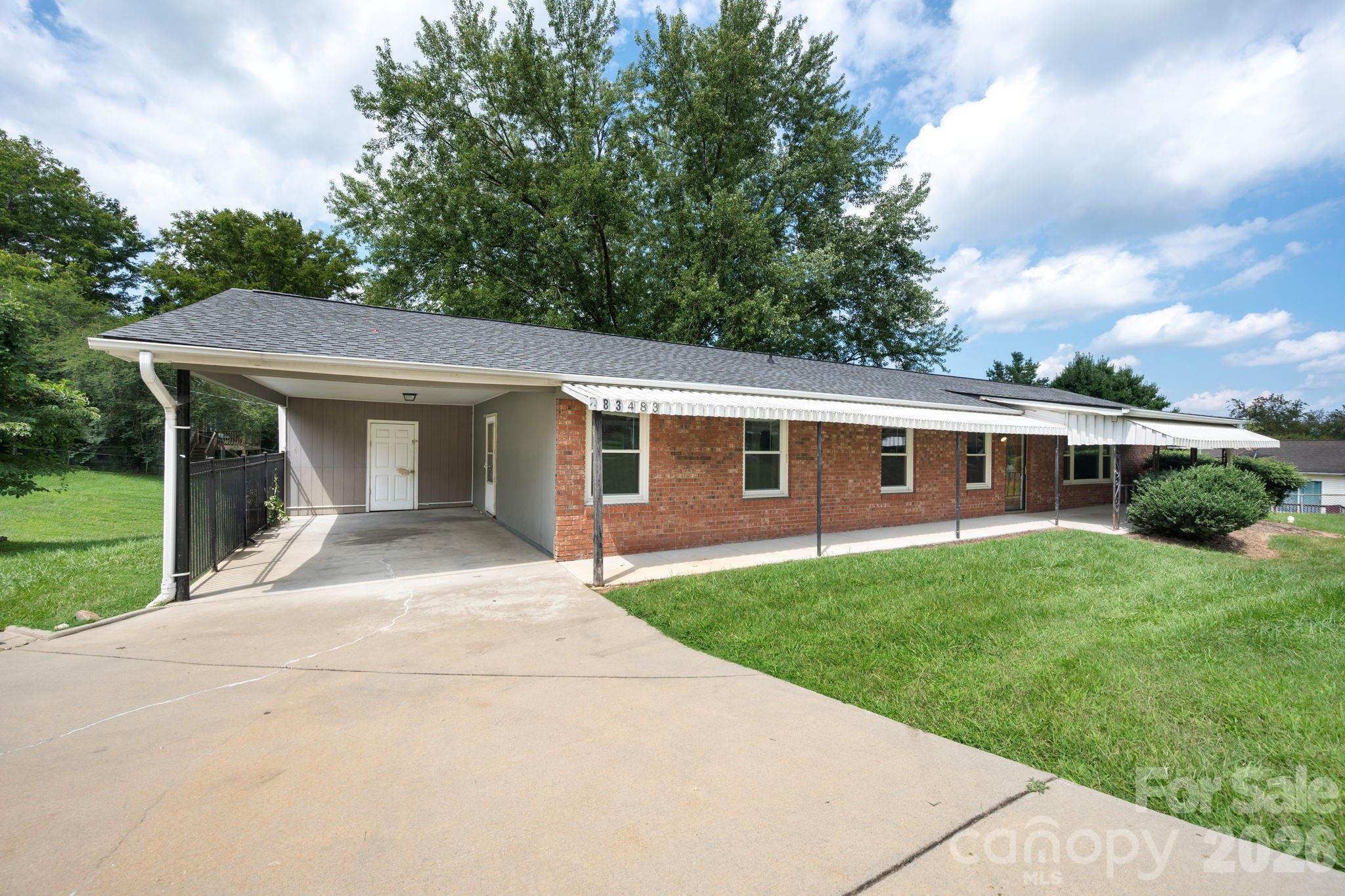 483 Caribou Road — Asheville