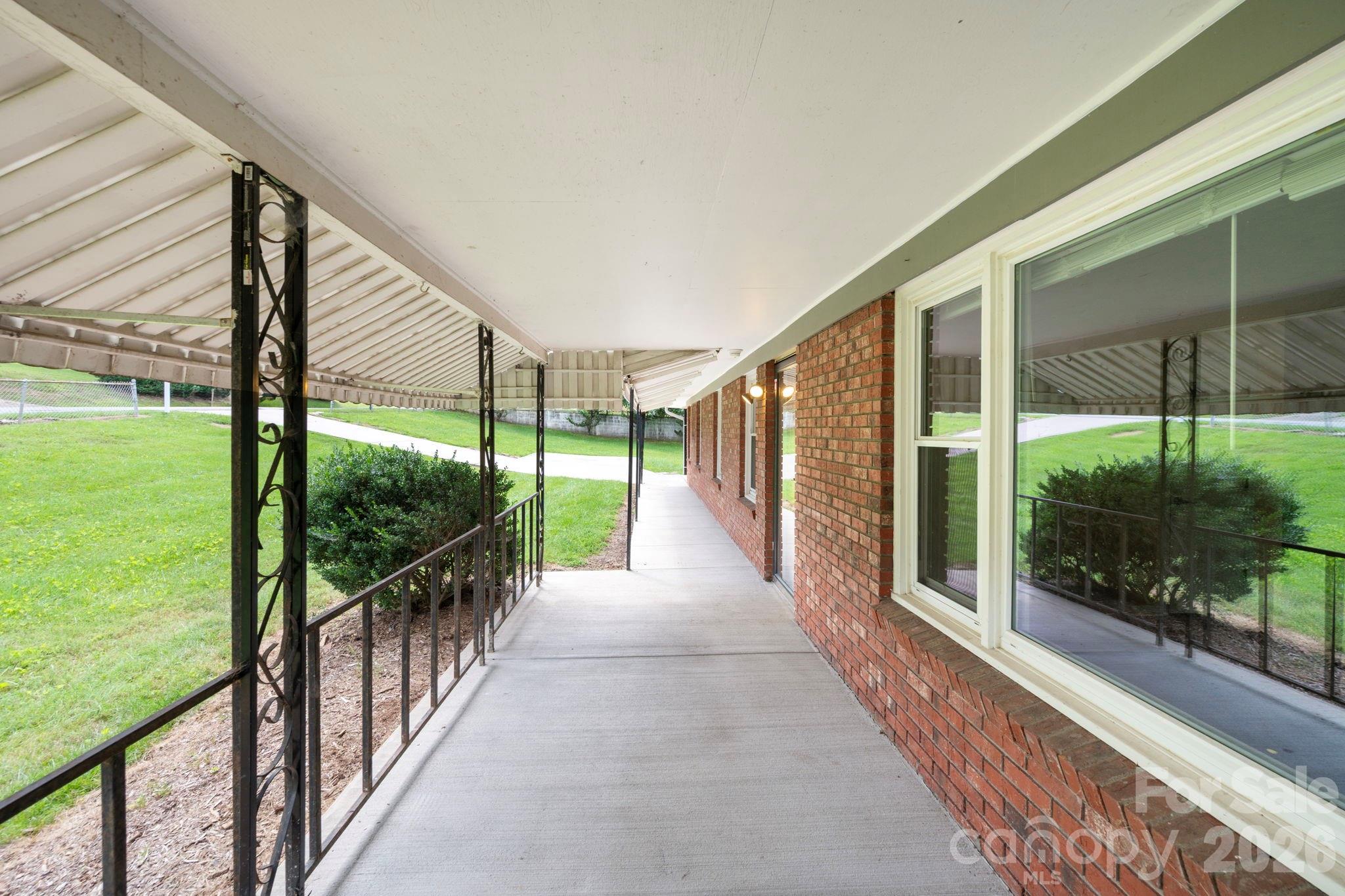 483 Caribou Road — Asheville