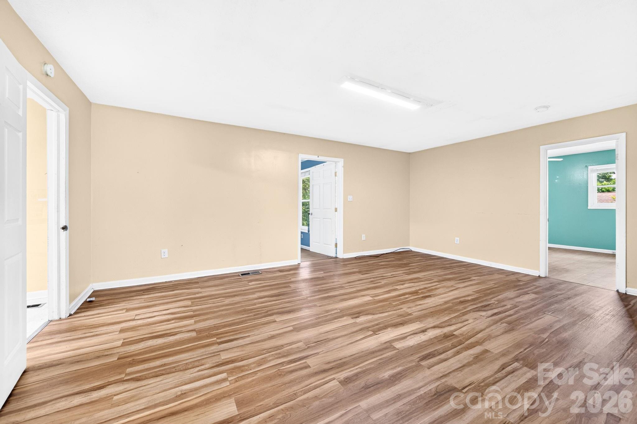 483 Caribou Road — Asheville