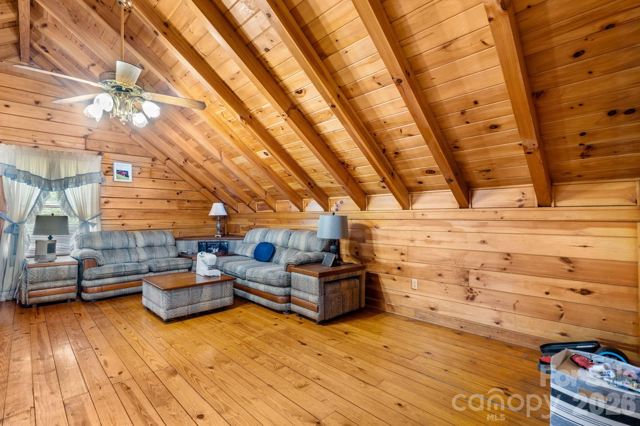 100 Goose Creek Road — Marion