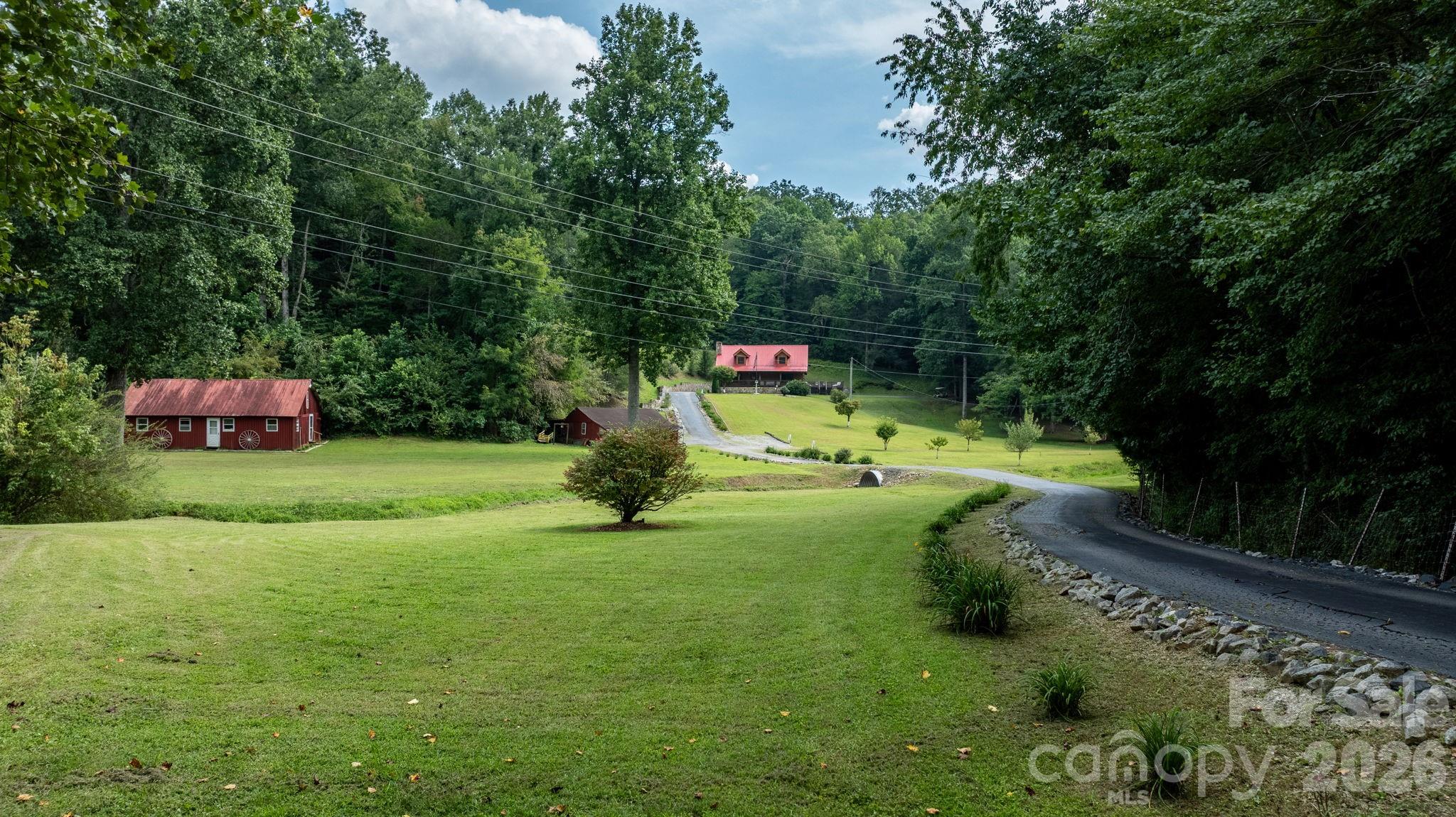 100 Goose Creek Road — Marion