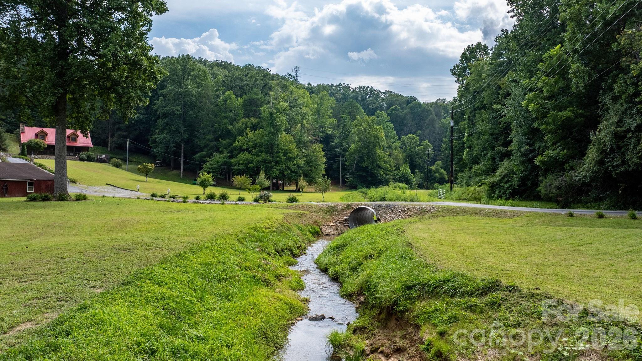 100 Goose Creek Road — Marion