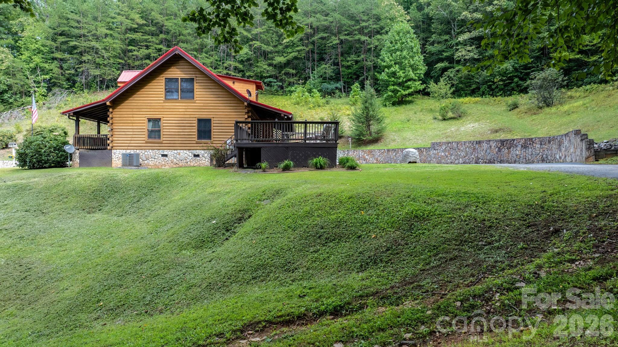 100 Goose Creek Road — Marion
