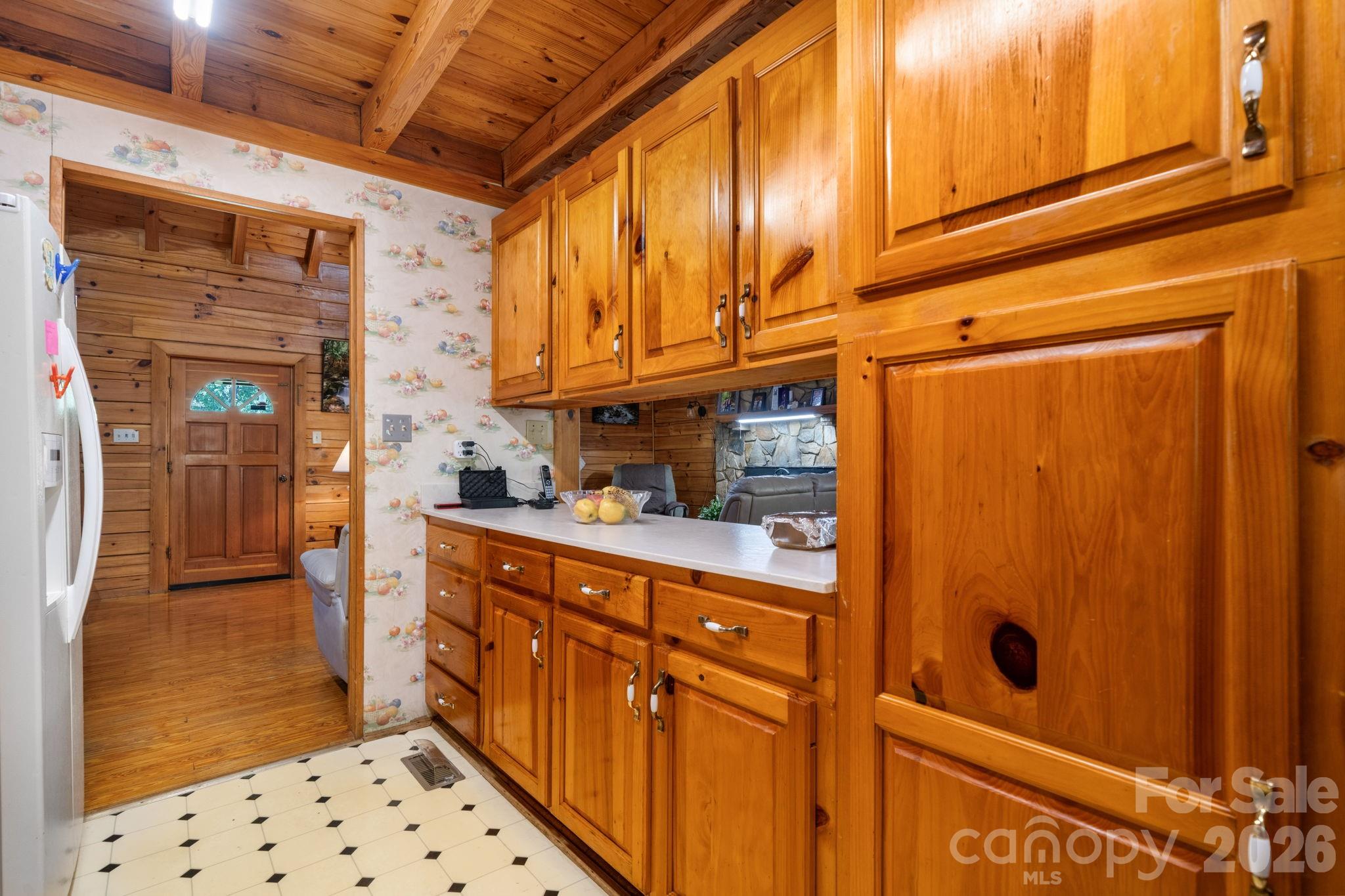 100 Goose Creek Road — Marion