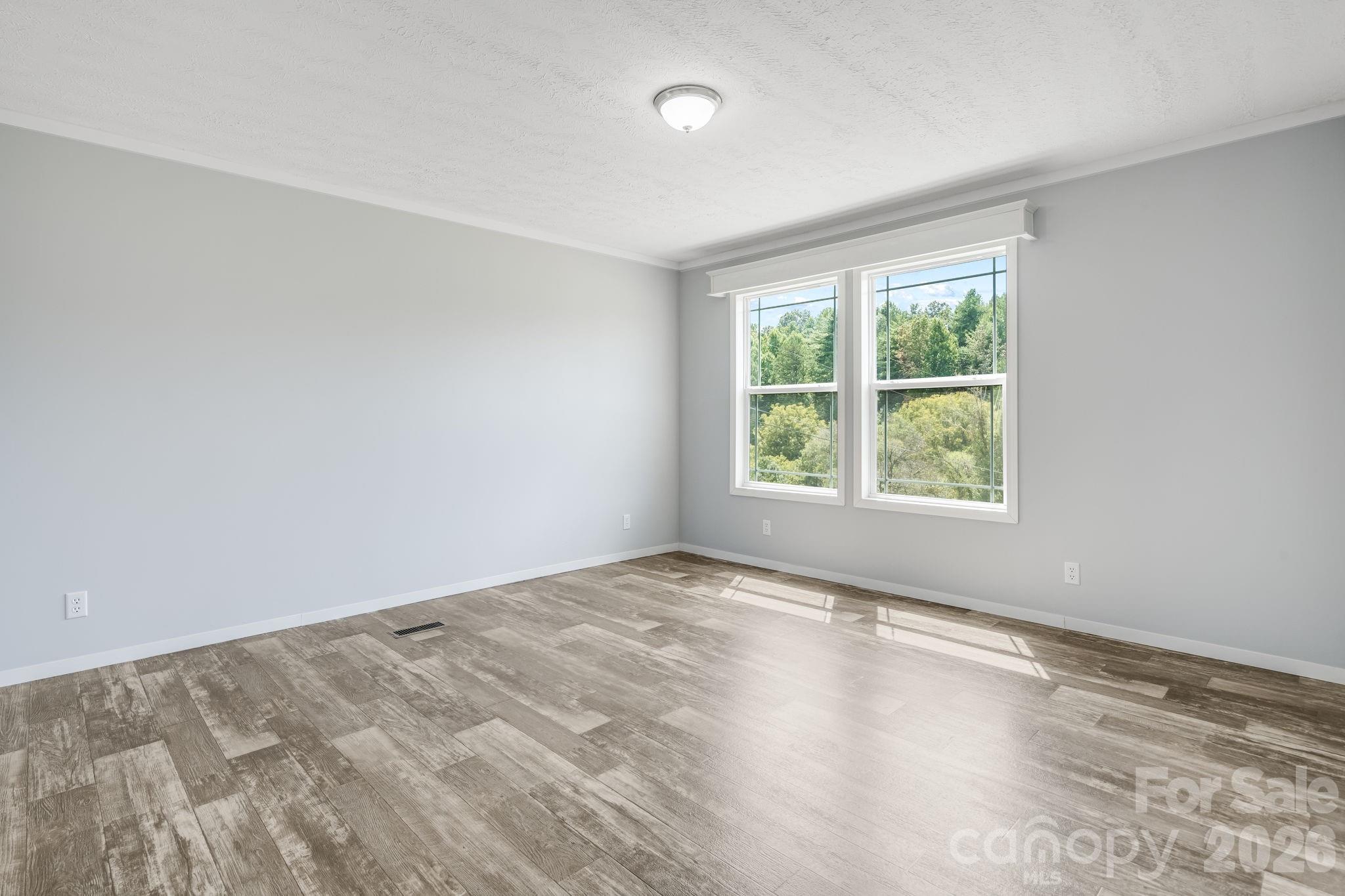 162 Phillips Valley Road — Mars Hill