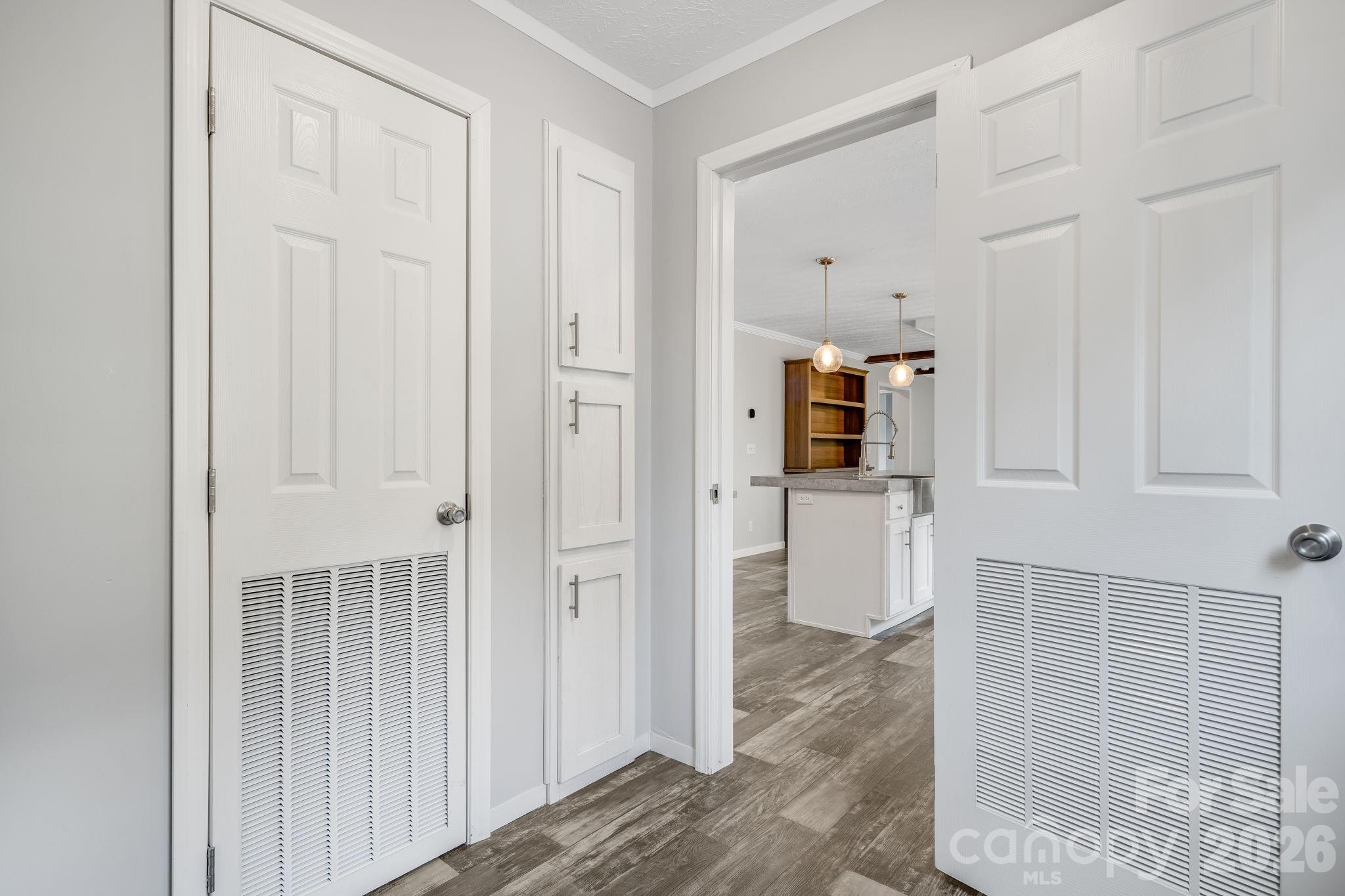 162 Phillips Valley Road — Mars Hill