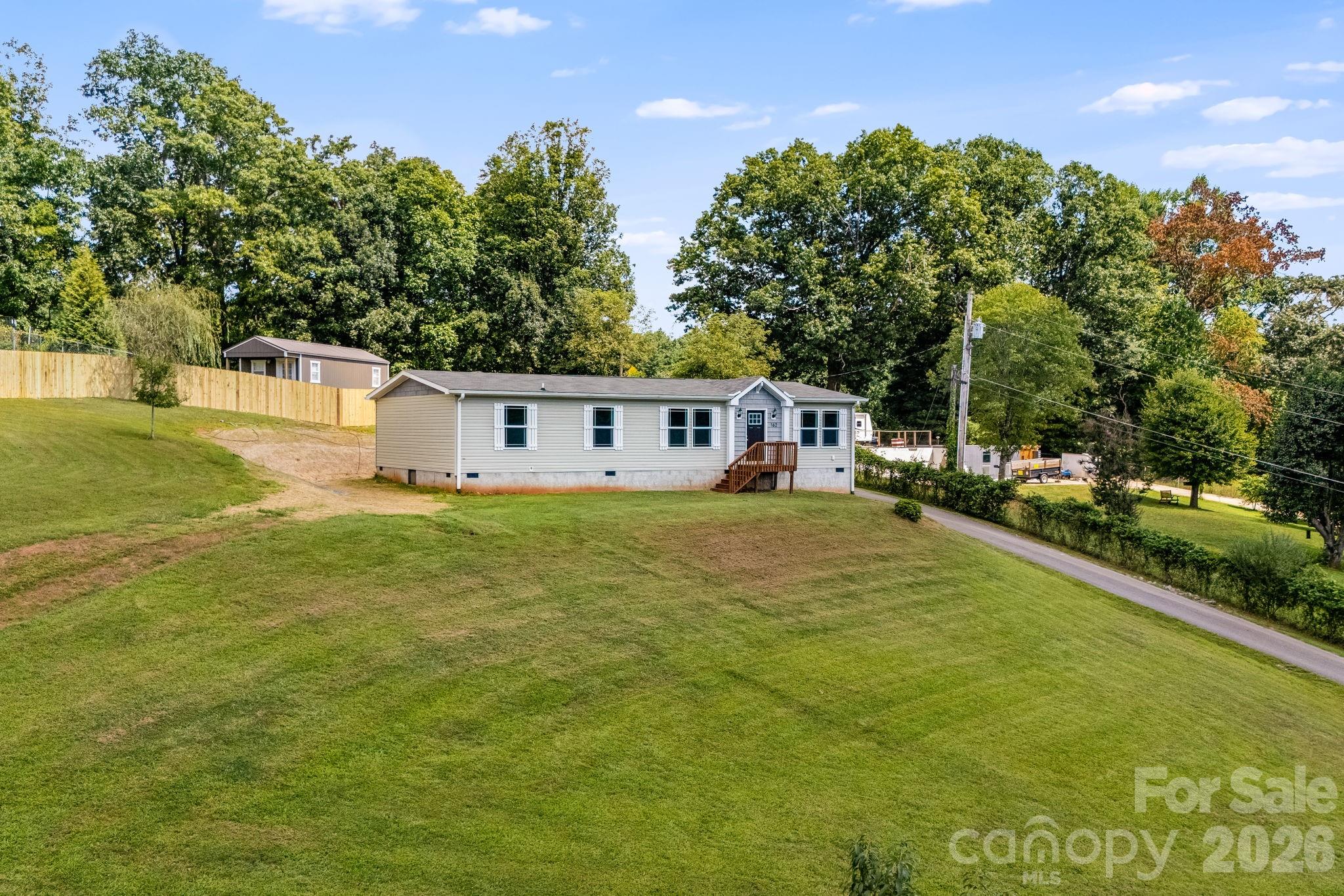 162 Phillips Valley Road — Mars Hill