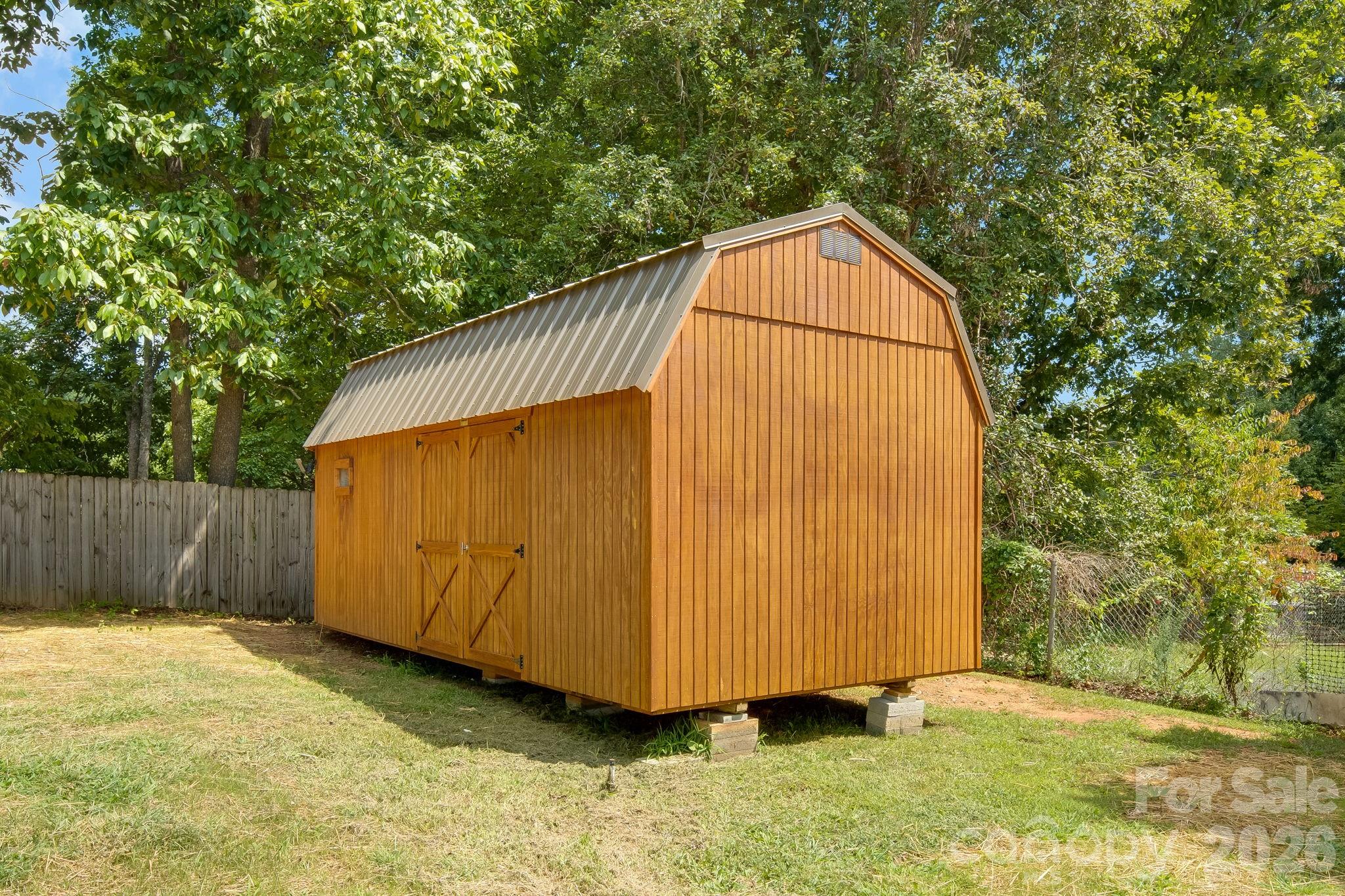 162 Phillips Valley Road — Mars Hill