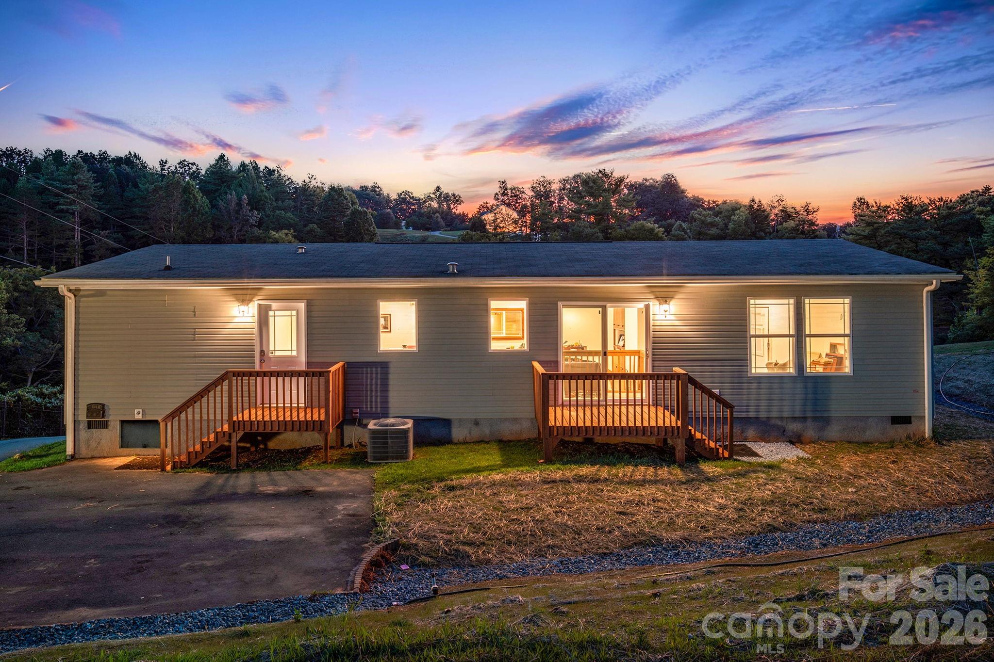 162 Phillips Valley Road — Mars Hill