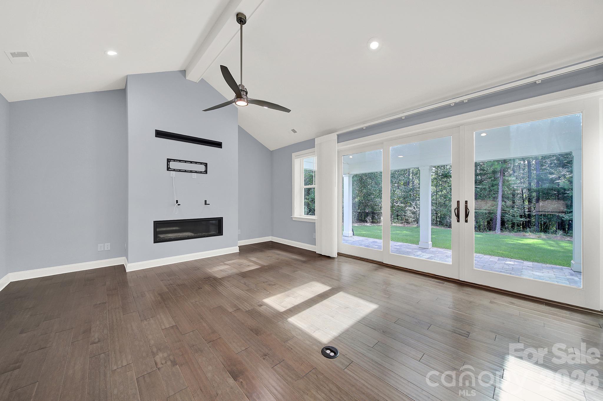 6083 Chimney Bluff Road — Lancaster
