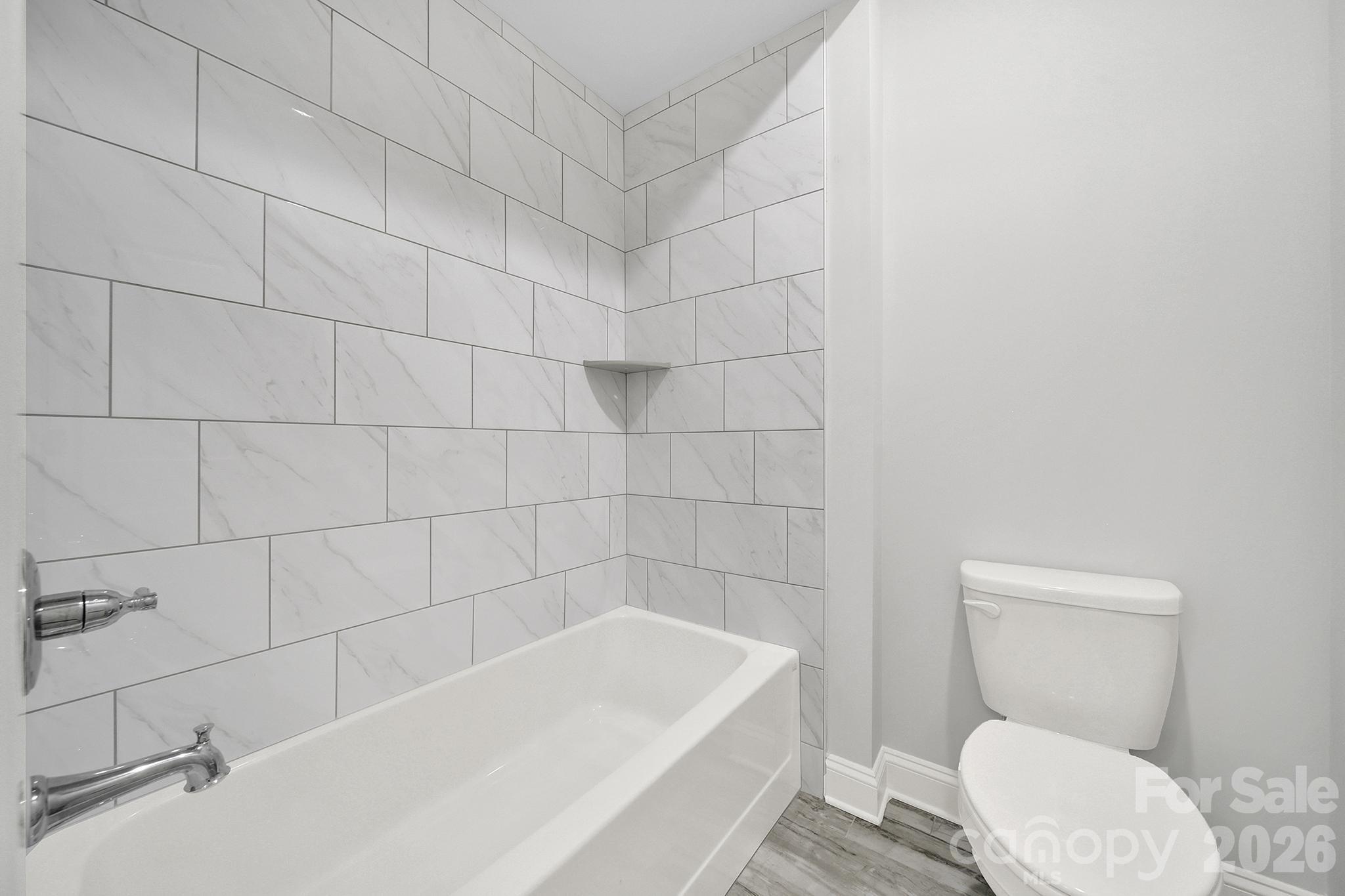 6083 Chimney Bluff Road — Lancaster