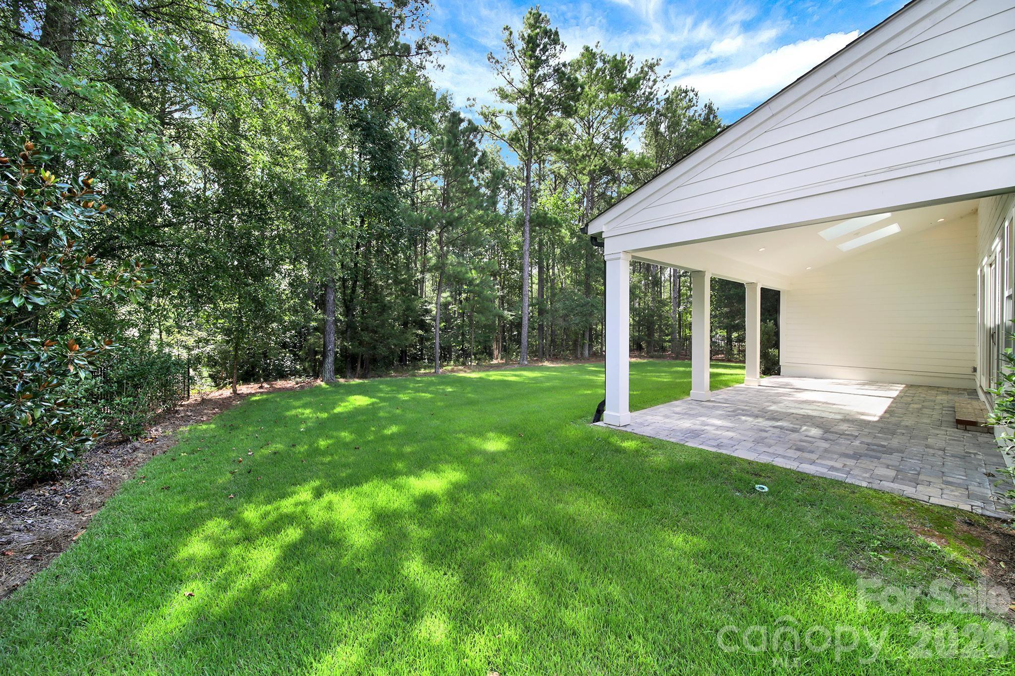 6083 Chimney Bluff Road — Lancaster