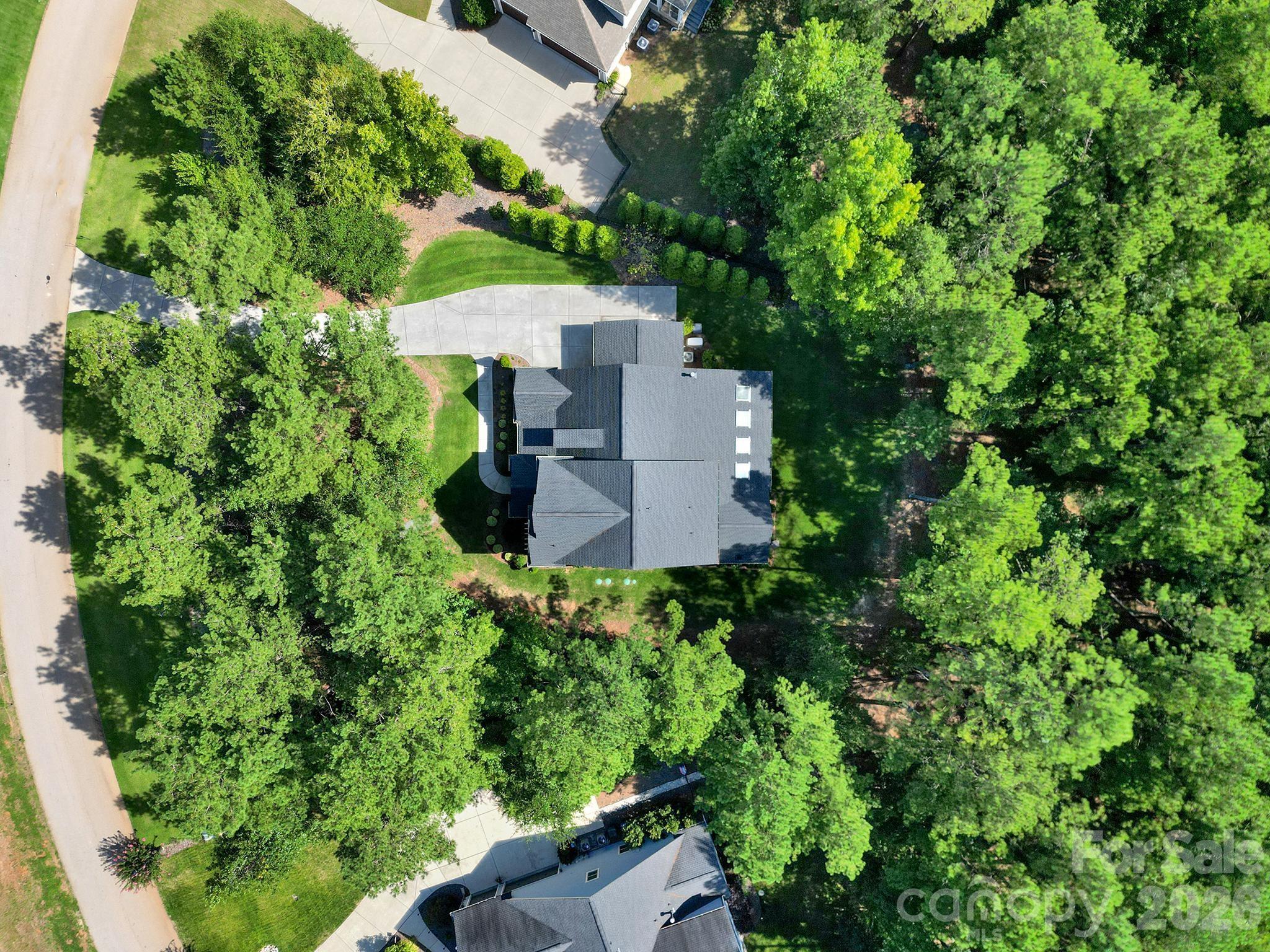 6083 Chimney Bluff Road — Lancaster