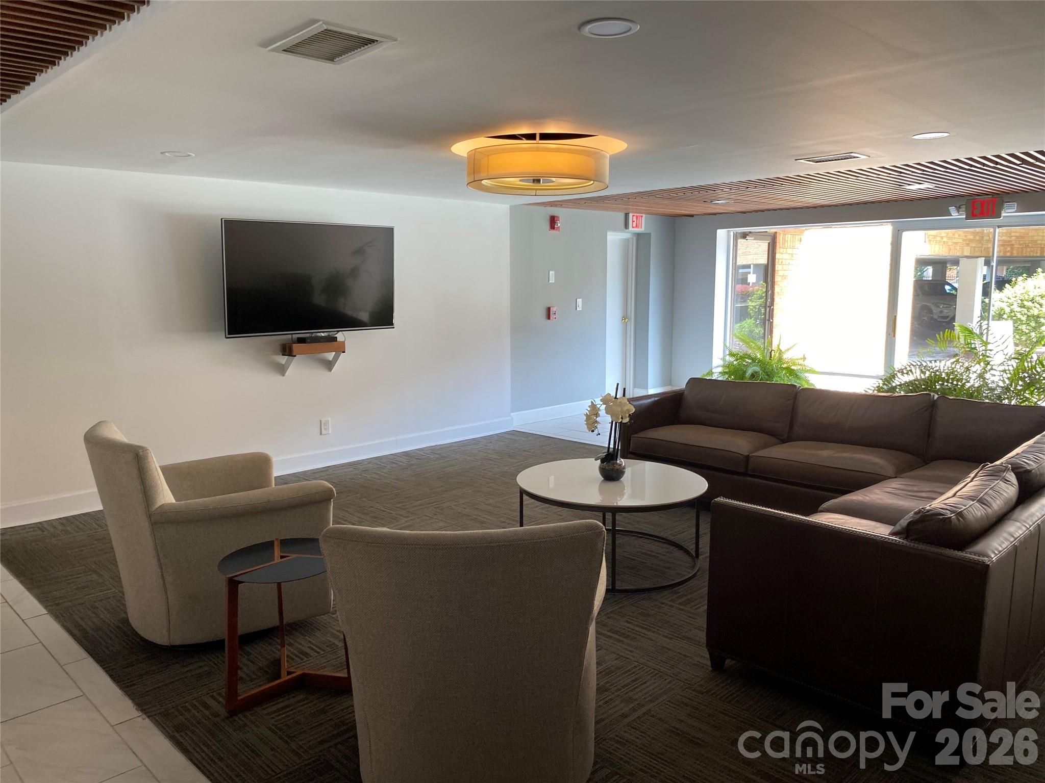 1323 Queens Road #208 — Charlotte