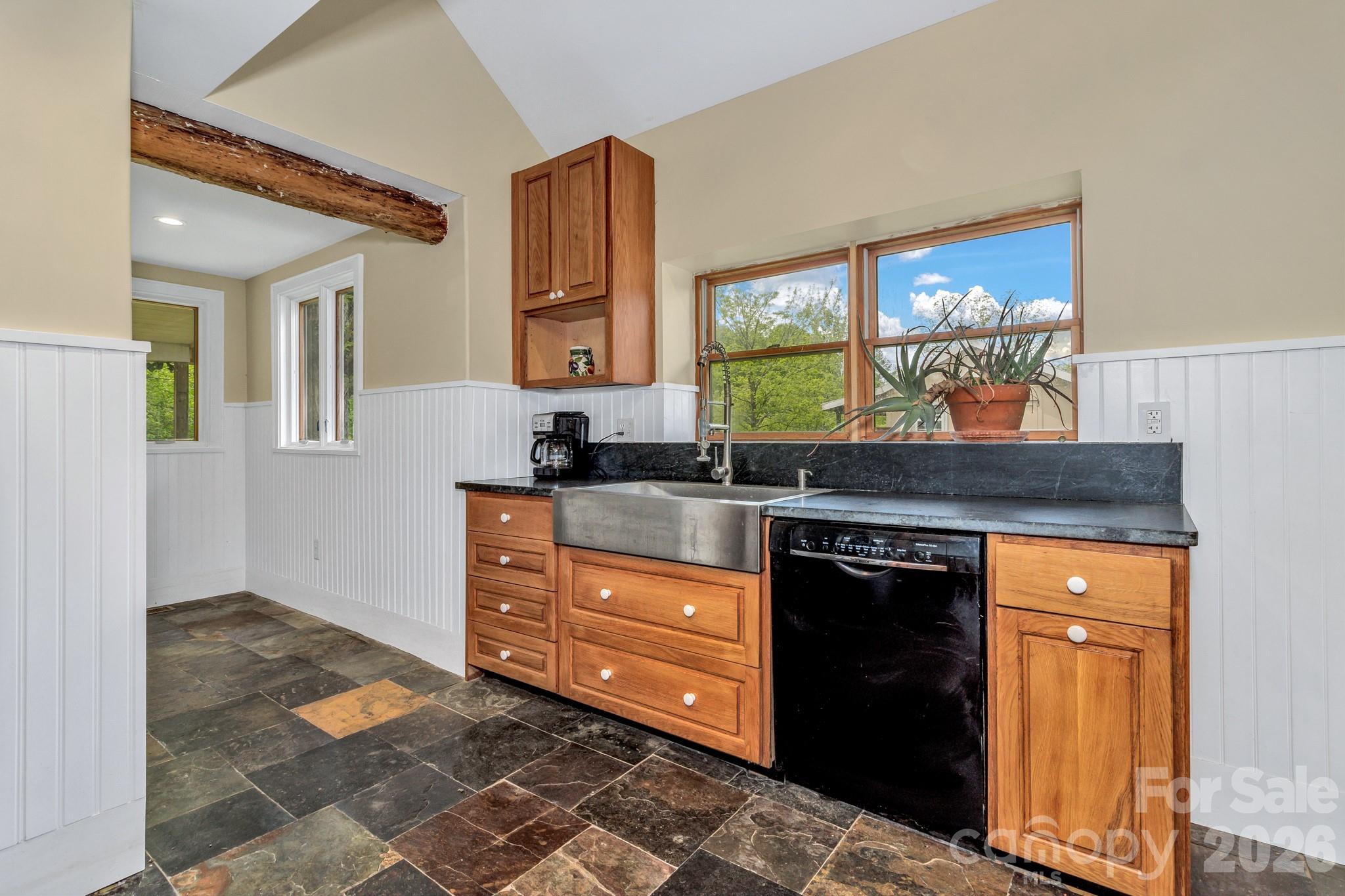 45 Sugar Cove Road — Weaverville