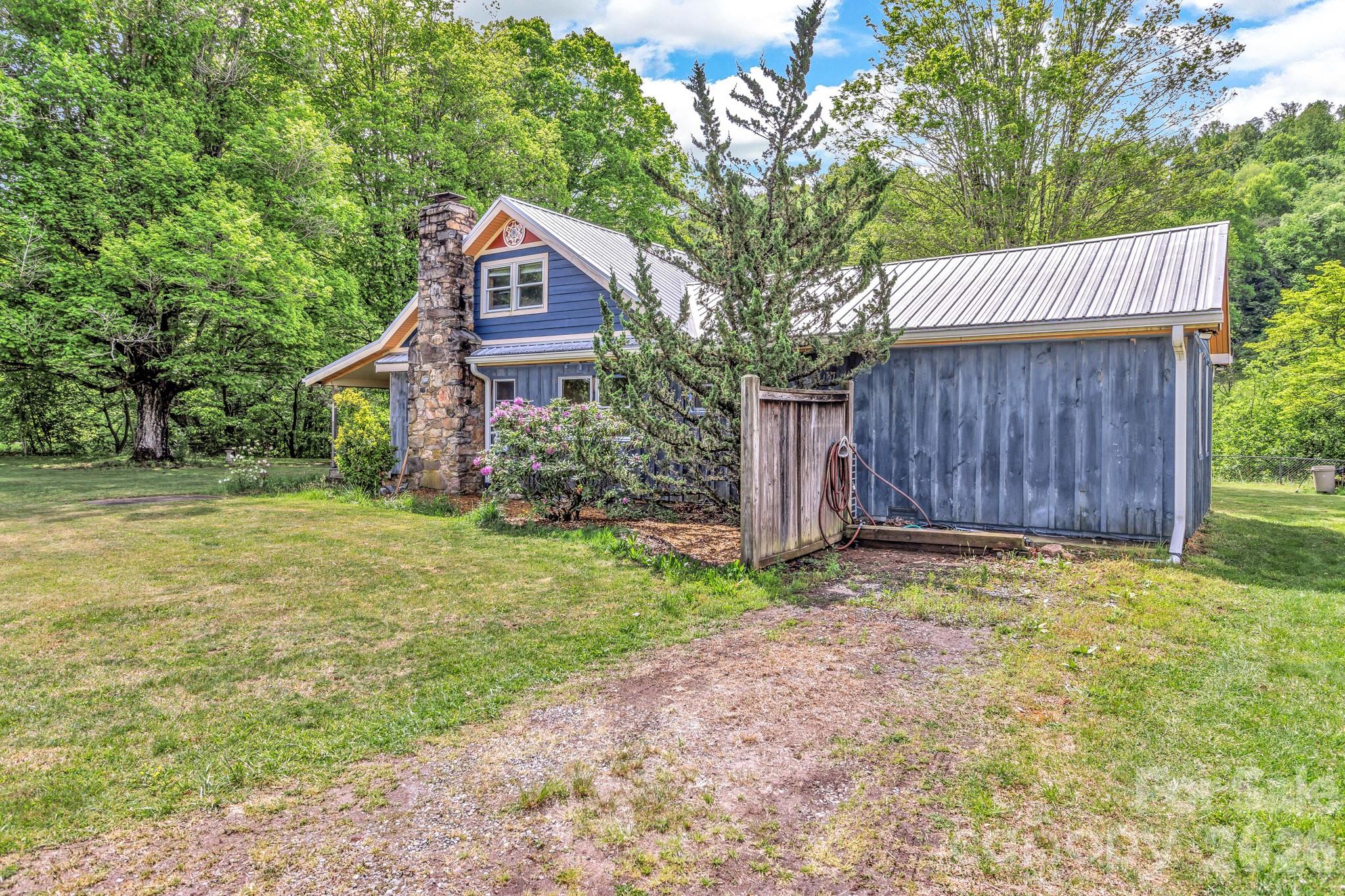 45 Sugar Cove Road — Weaverville