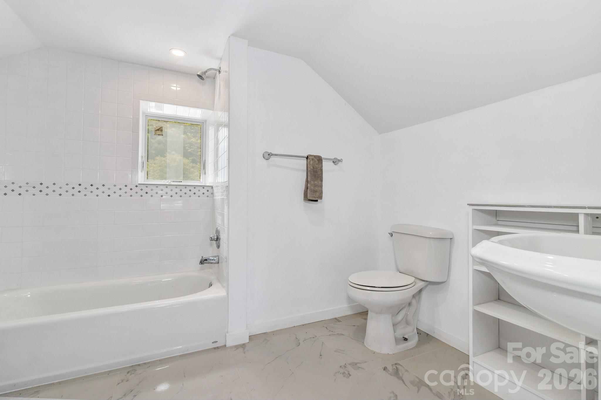 45 Sugar Cove Road — Weaverville