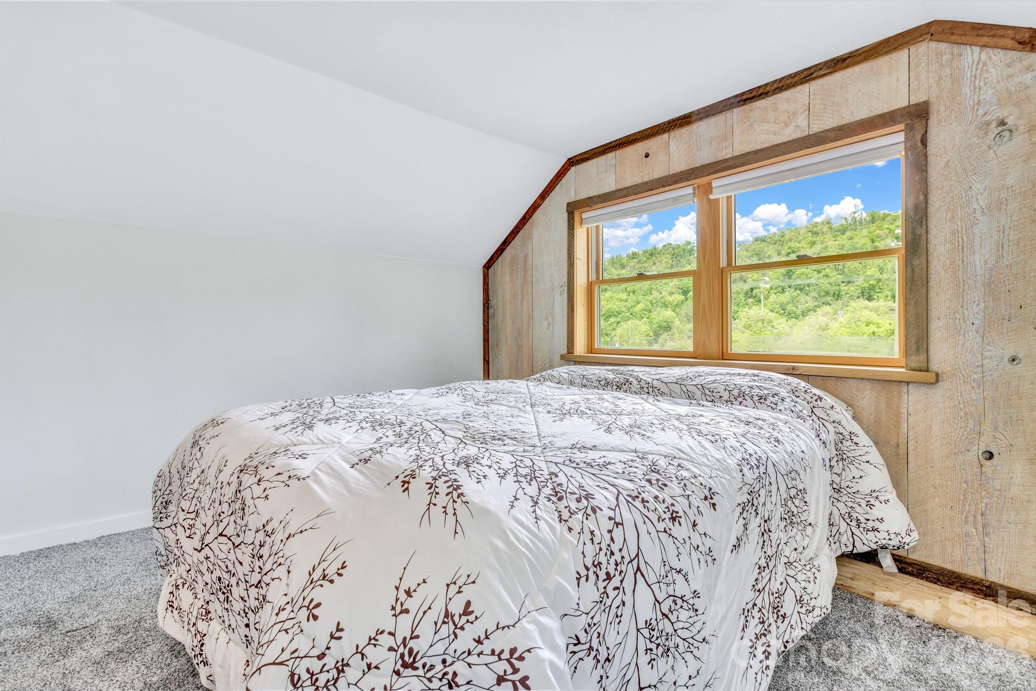 45 Sugar Cove Road — Weaverville