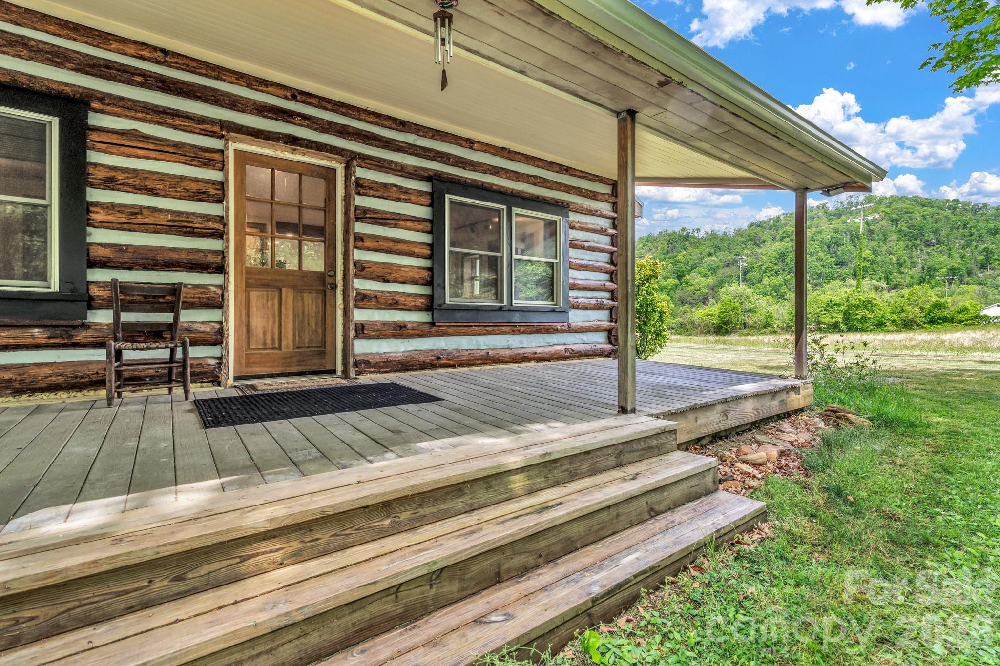 45 Sugar Cove Road — Weaverville