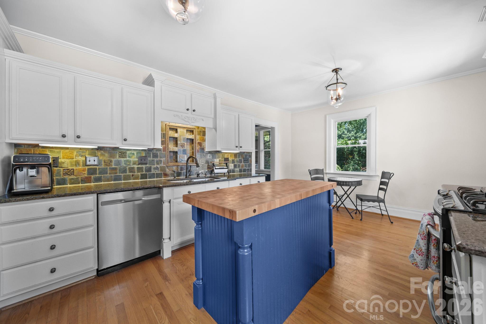 424 S York Street — Gastonia