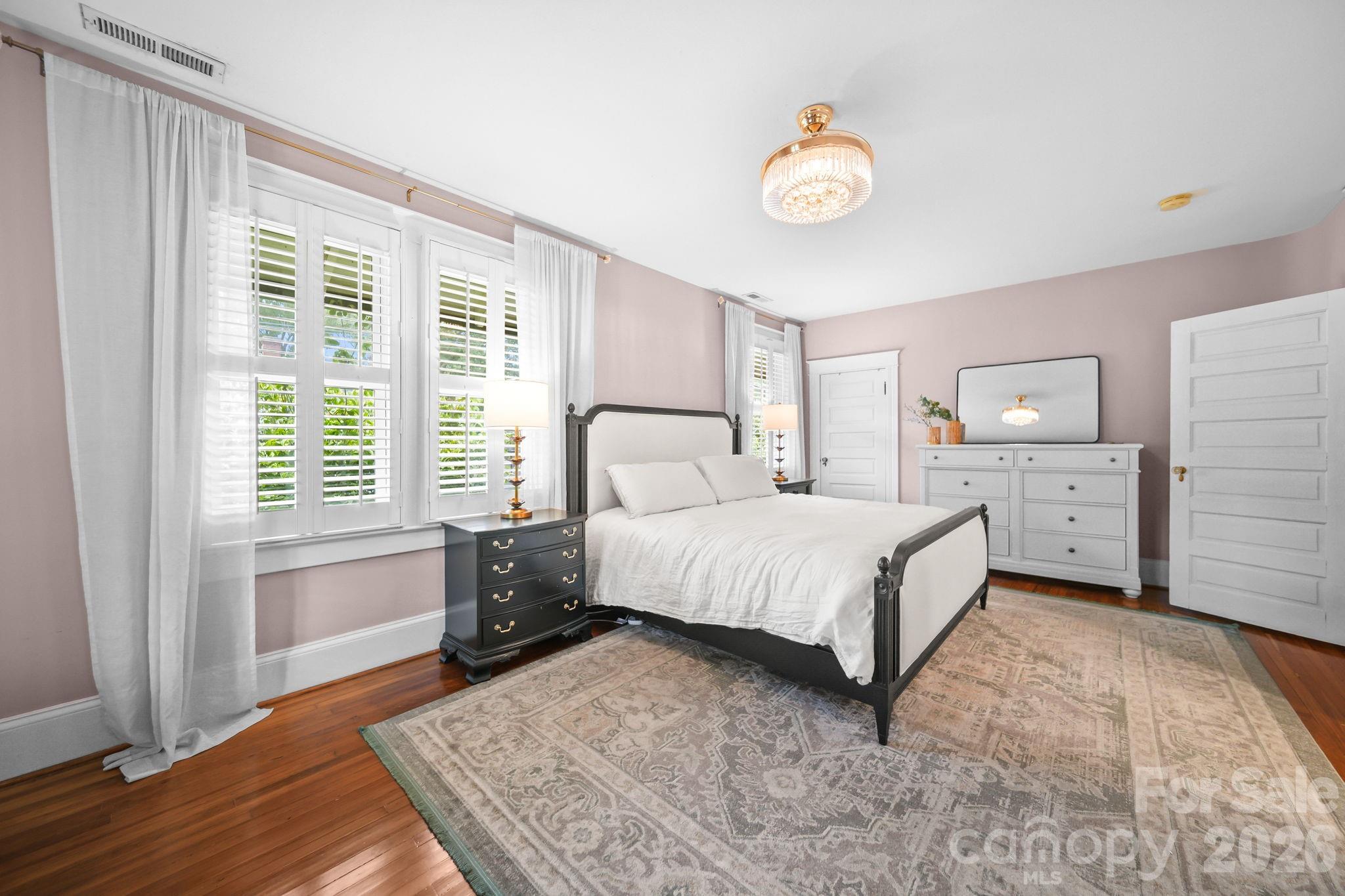 424 S York Street — Gastonia