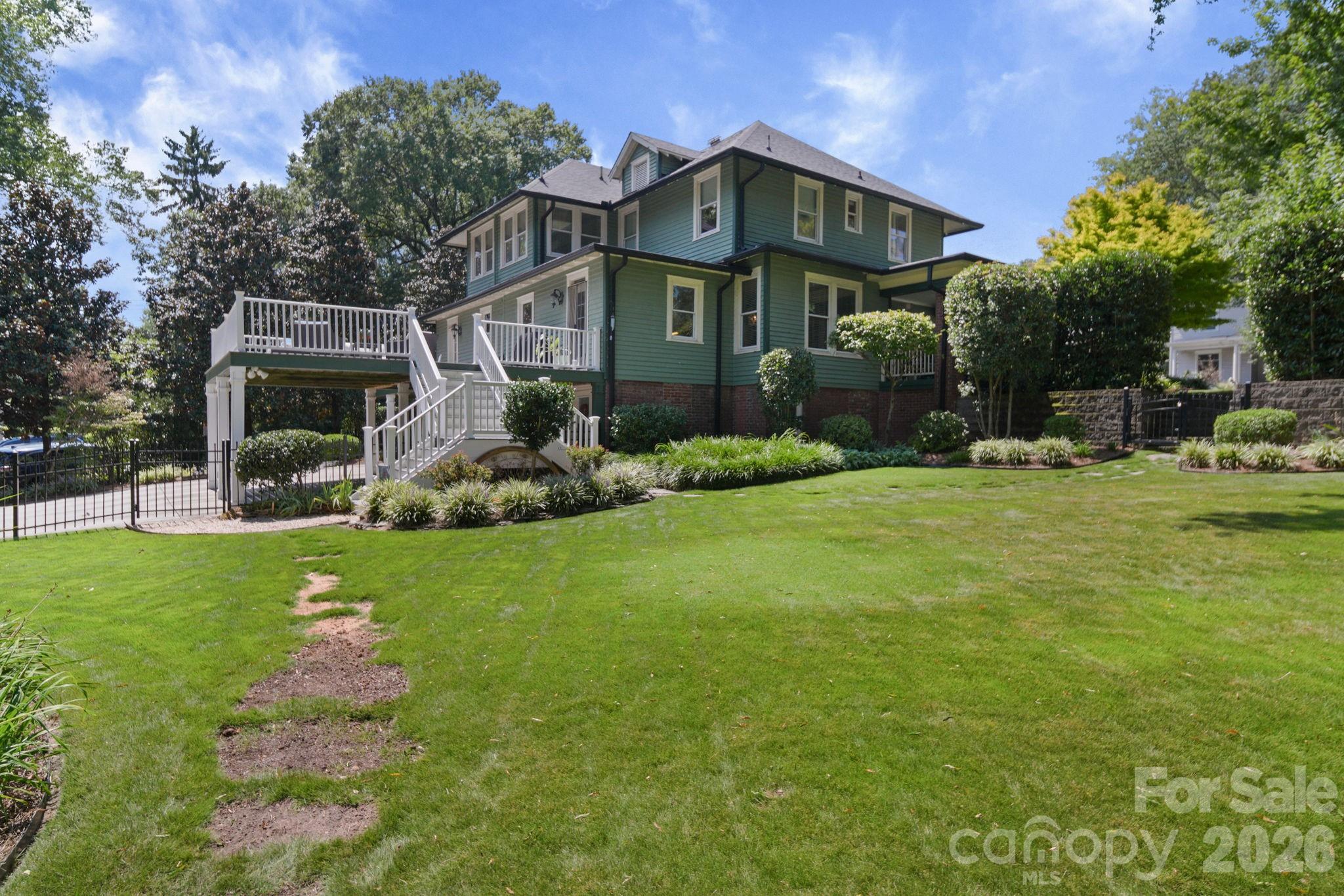 424 S York Street — Gastonia