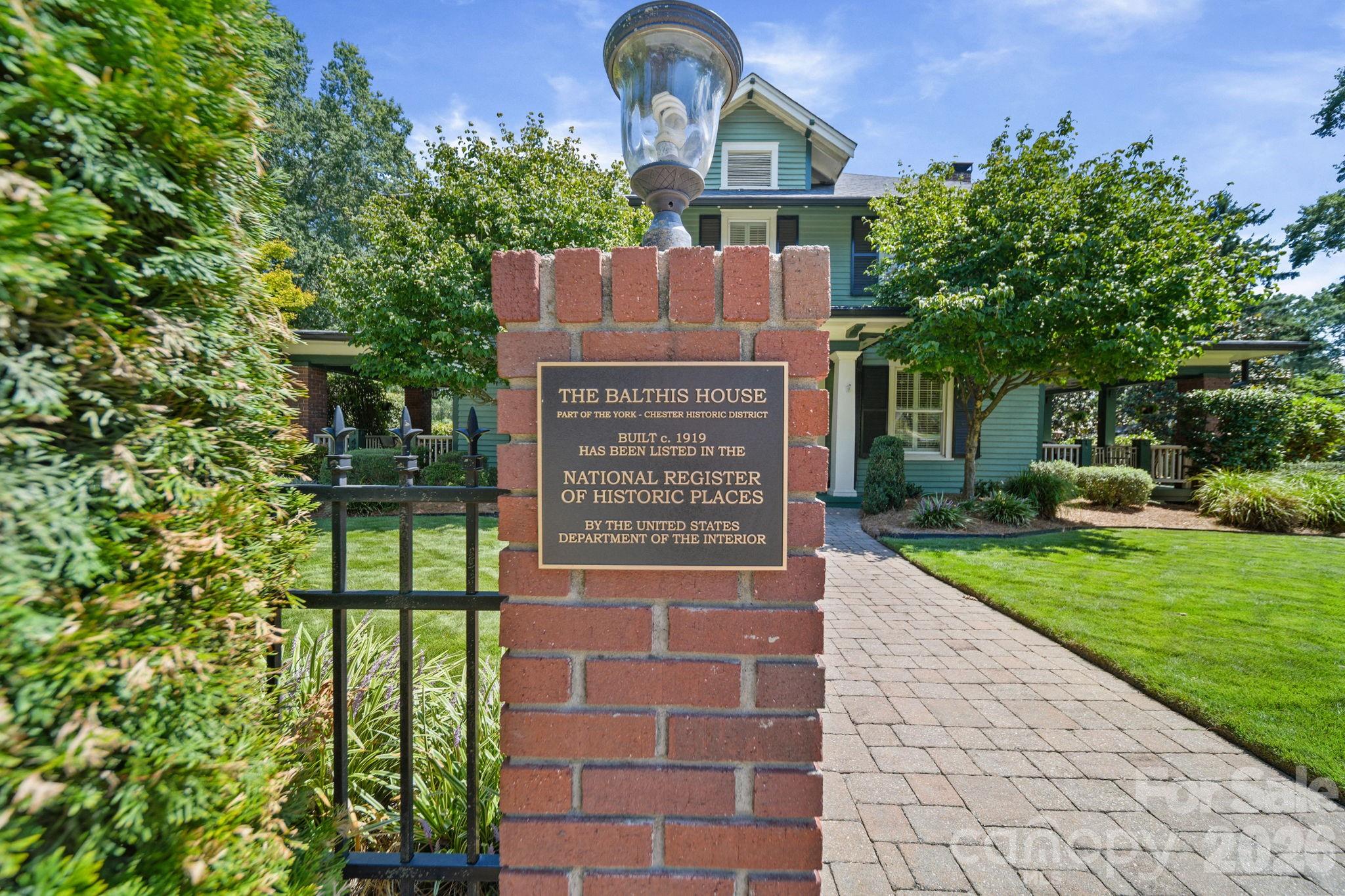 424 S York Street — Gastonia