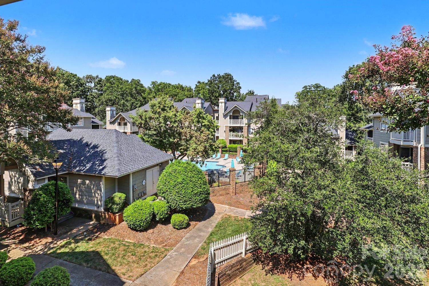 5009 Sharon Road #I — Charlotte