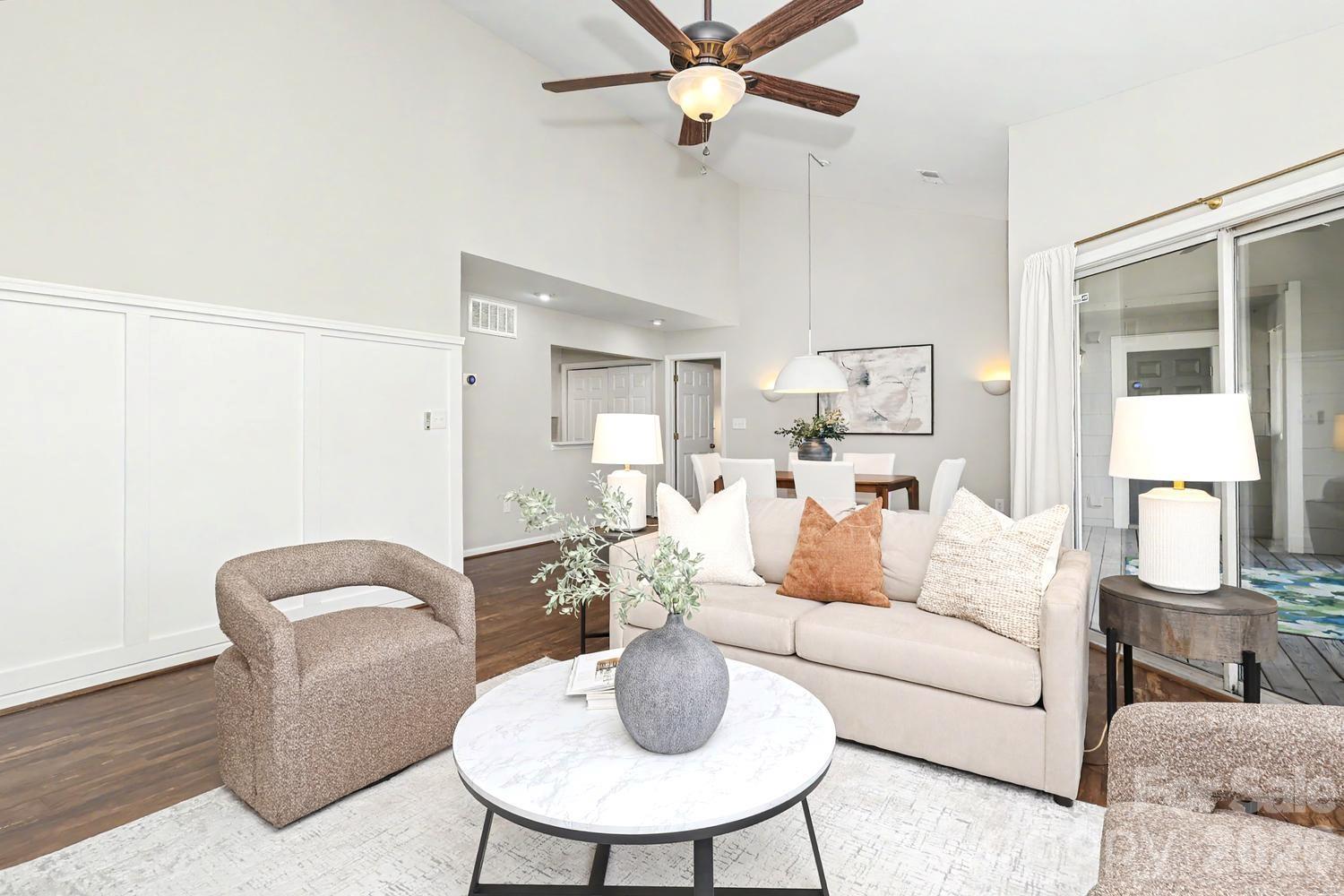 5009 Sharon Road #I — Charlotte