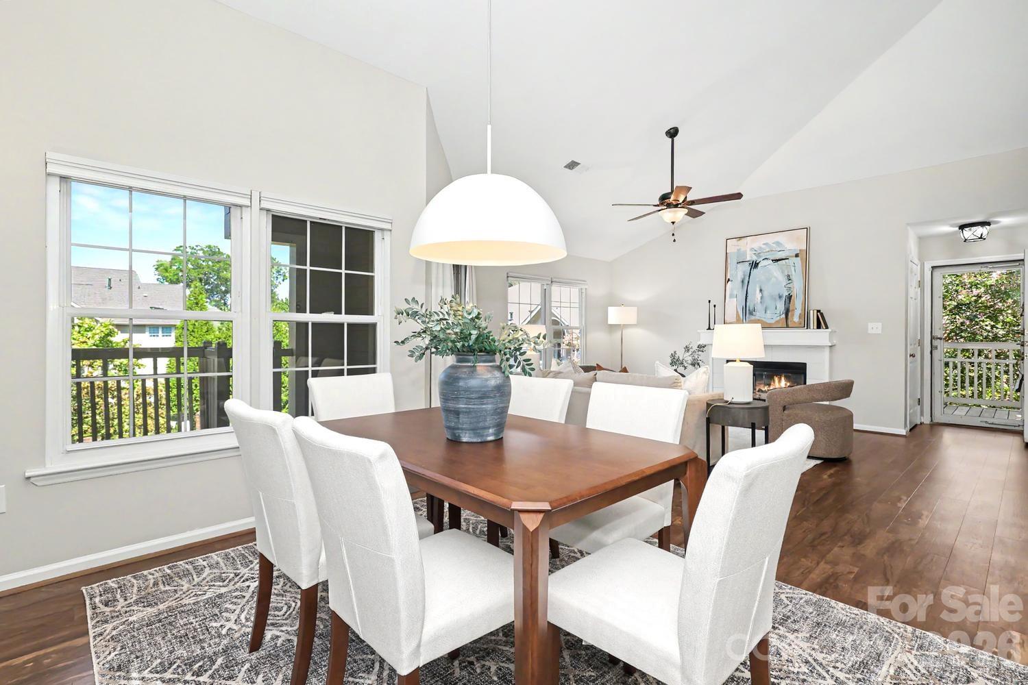 5009 Sharon Road #I — Charlotte